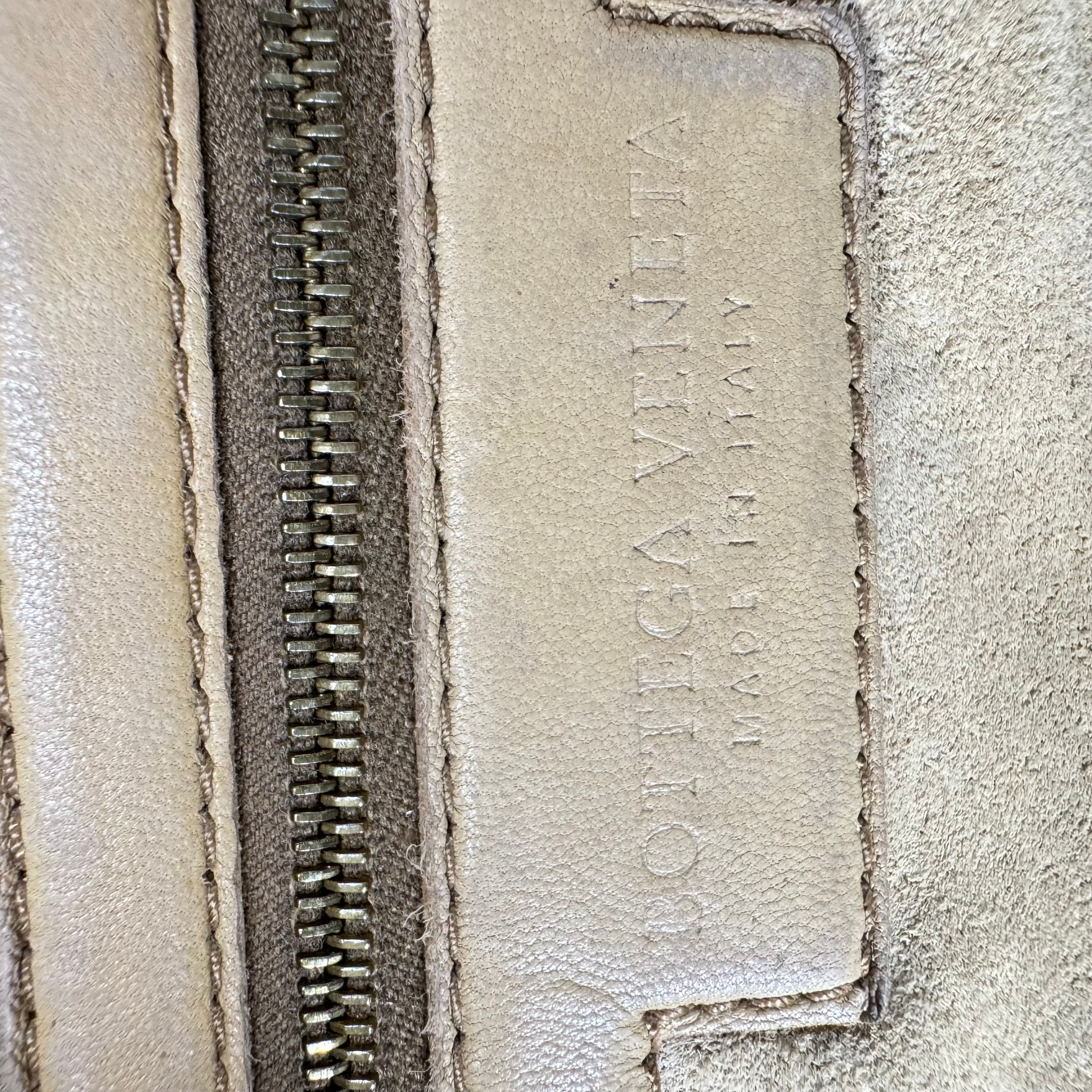 Bottega Veneta Nappa Intrecciato Padlock Montaigne Moutarde Beige Bag