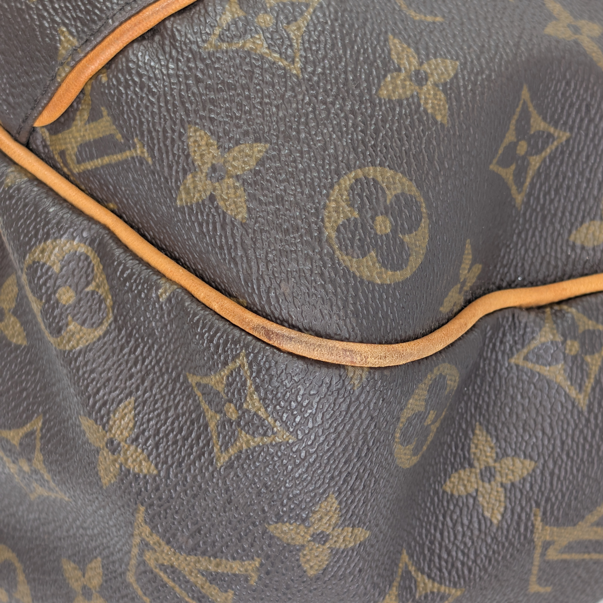Louis Vuitton Galliera Monogram PM Shoulder Bag