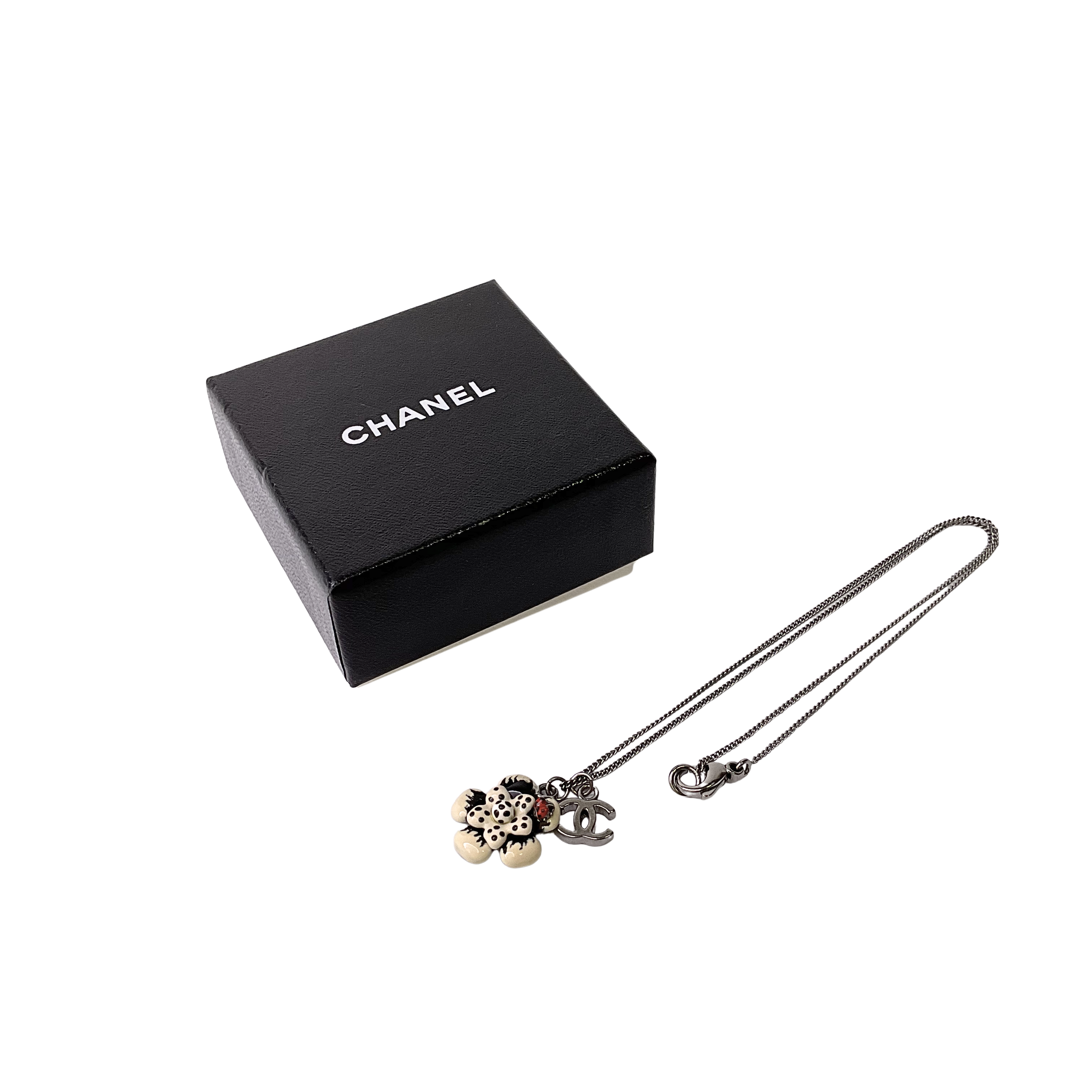 Chanel LadyBug Flower Necklace CC Logo