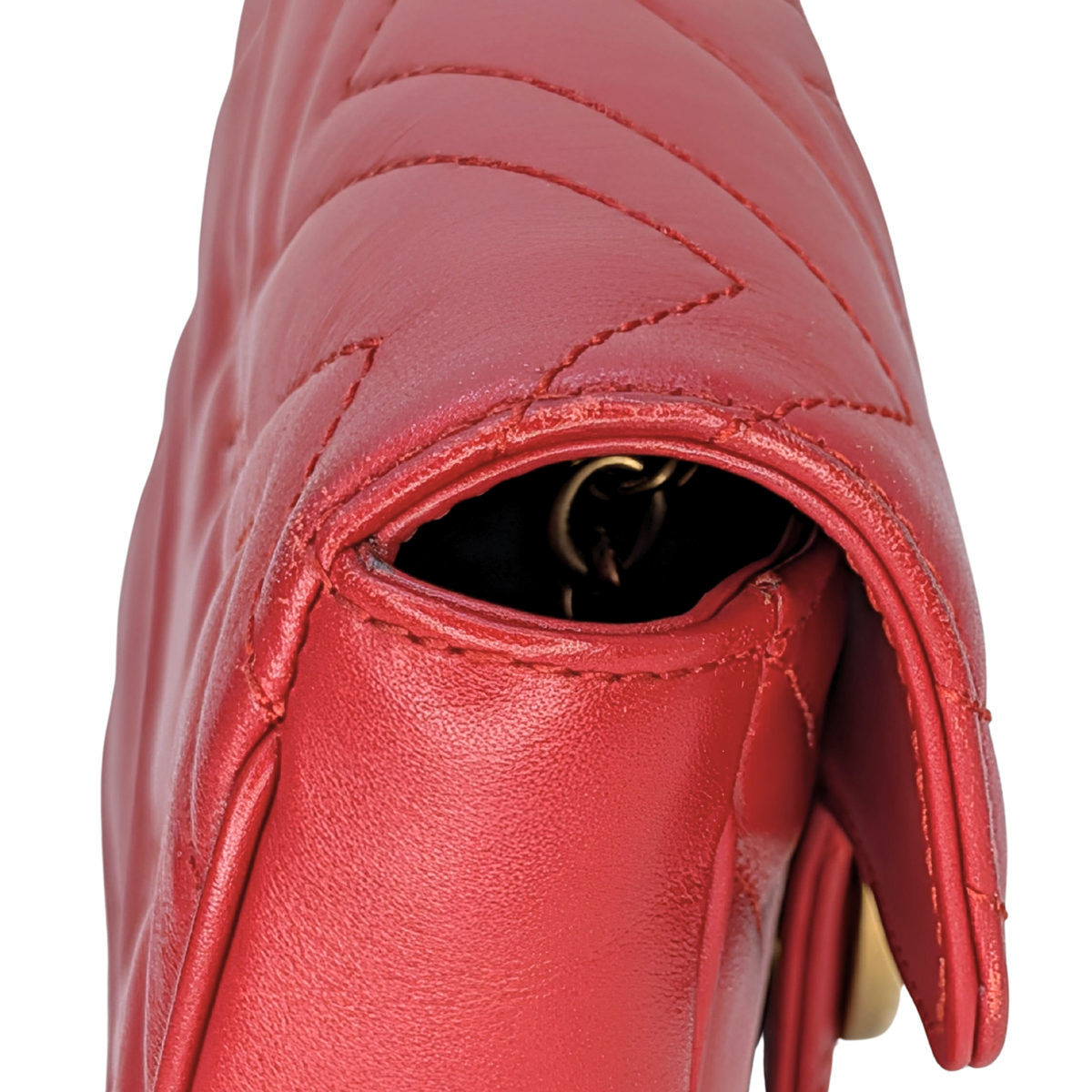 Gucci GG Marmont Mini Shoulder Bag Red