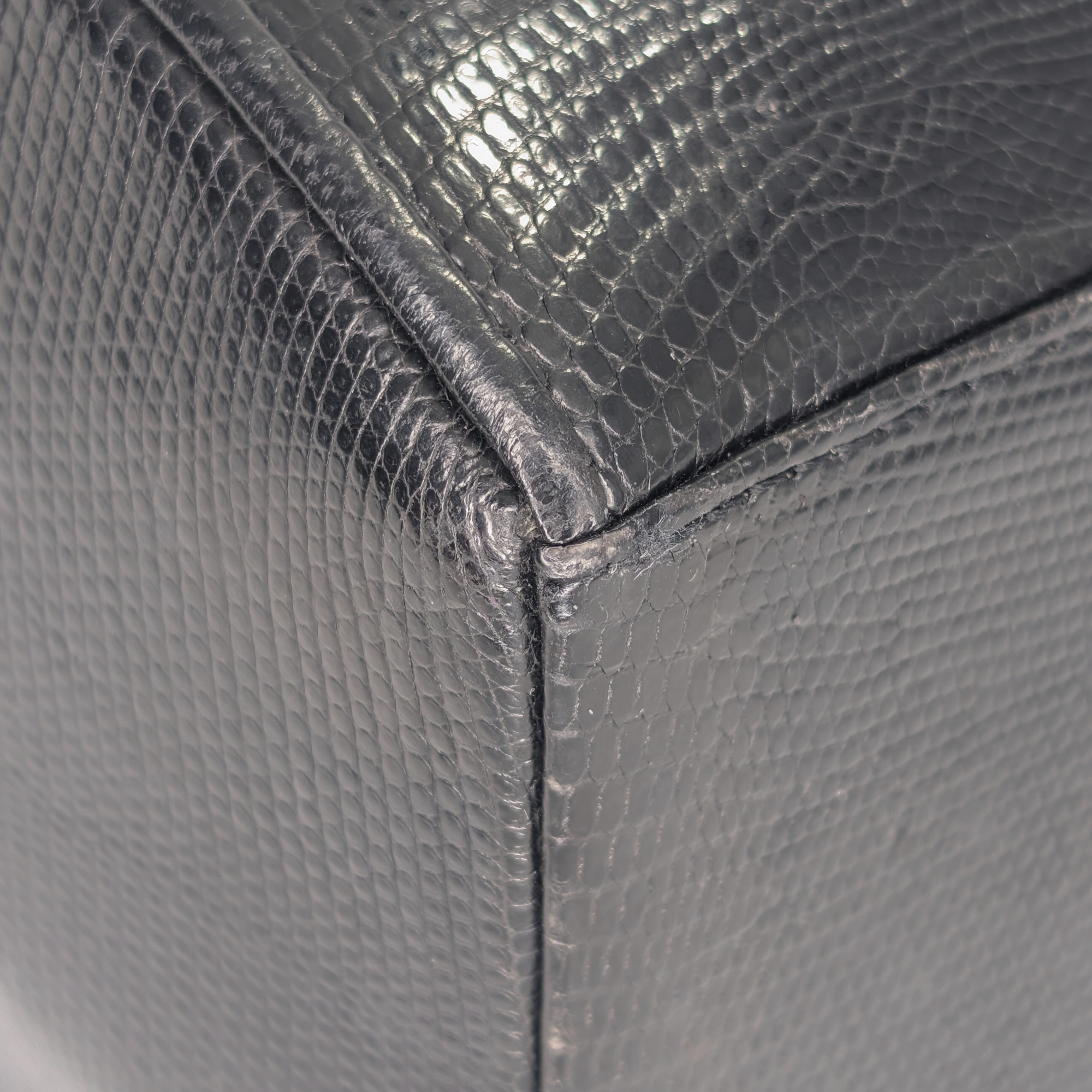 Saint Laurent Black Lizard Embossed Crossbody/Shoulder Bag