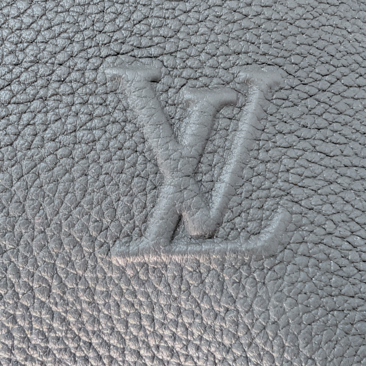 Louis Vuitton Keepall Bandouliere 50 Black