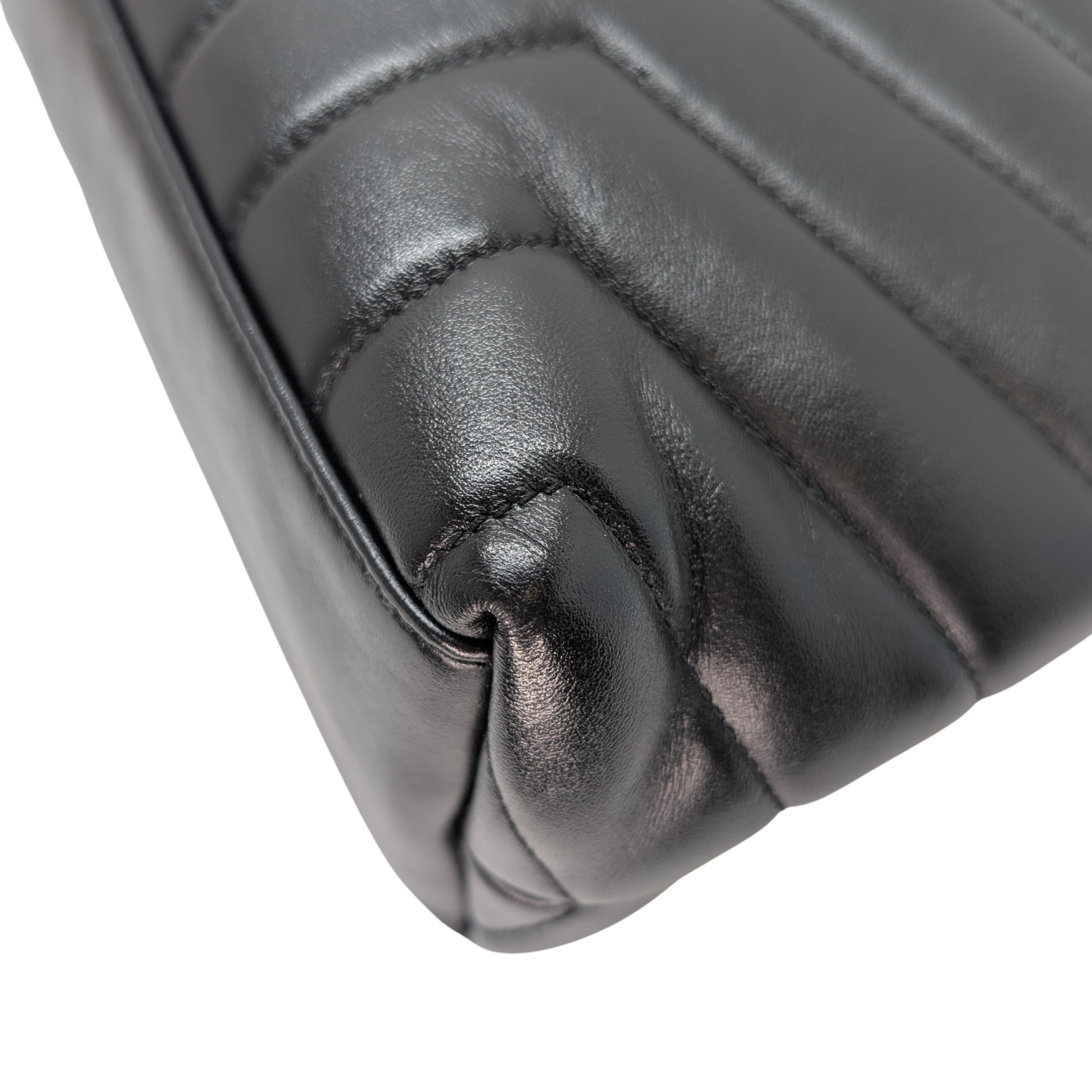 Yves Saint Laurent YSL Loulou Toy Medium Shoulder Bag Black