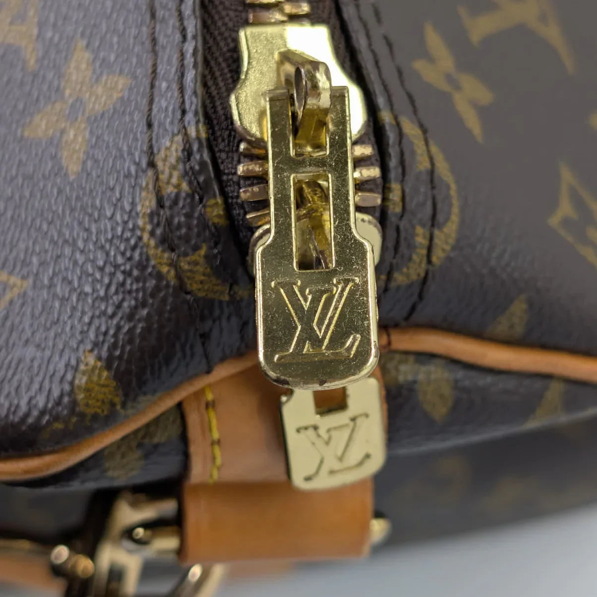 Louis Vuitton Monogram Keepall Bandoulière 50 Duffle Bag Brown - Lost Designer