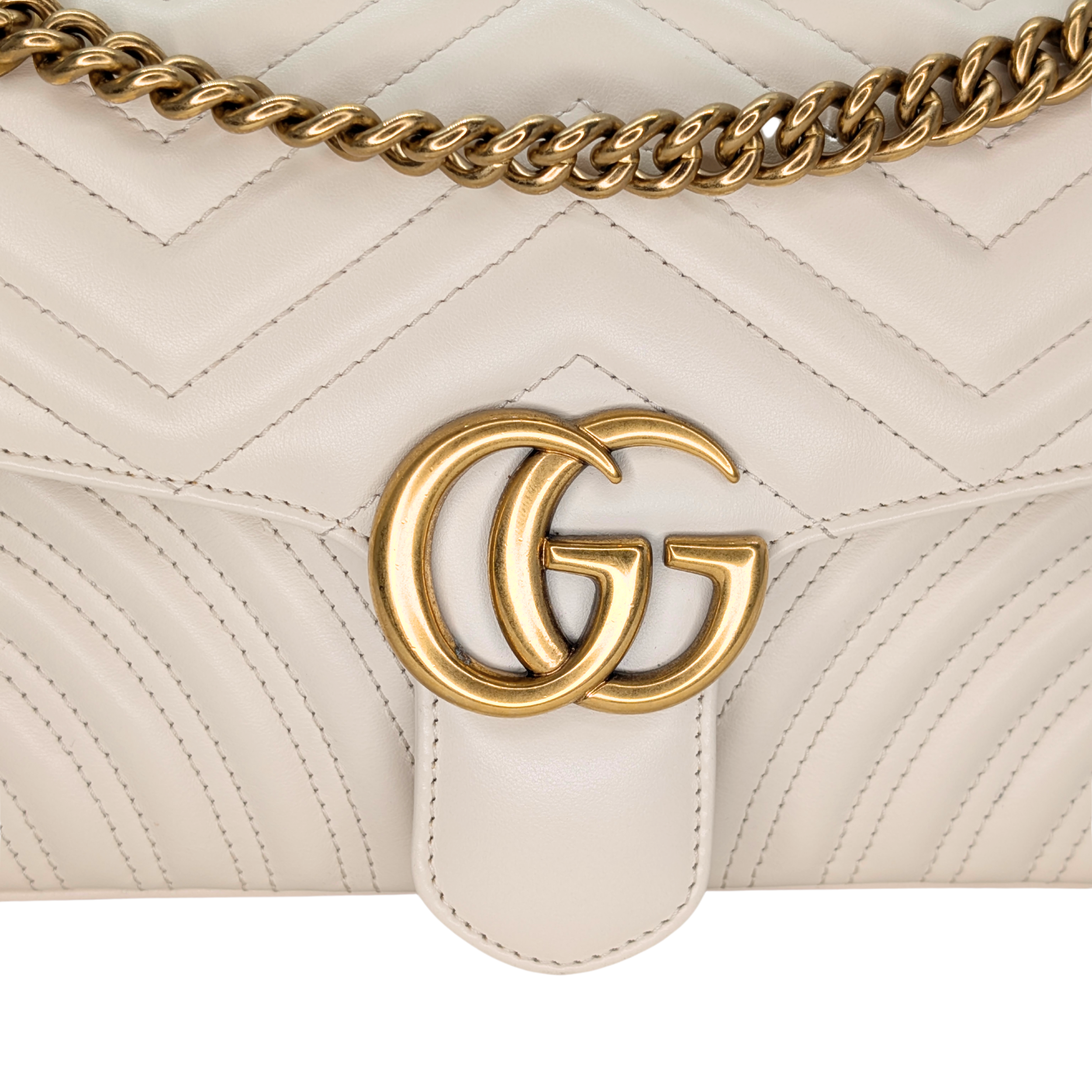 Gucci GG Marmont Matelasse Medium Shoulder Bag White