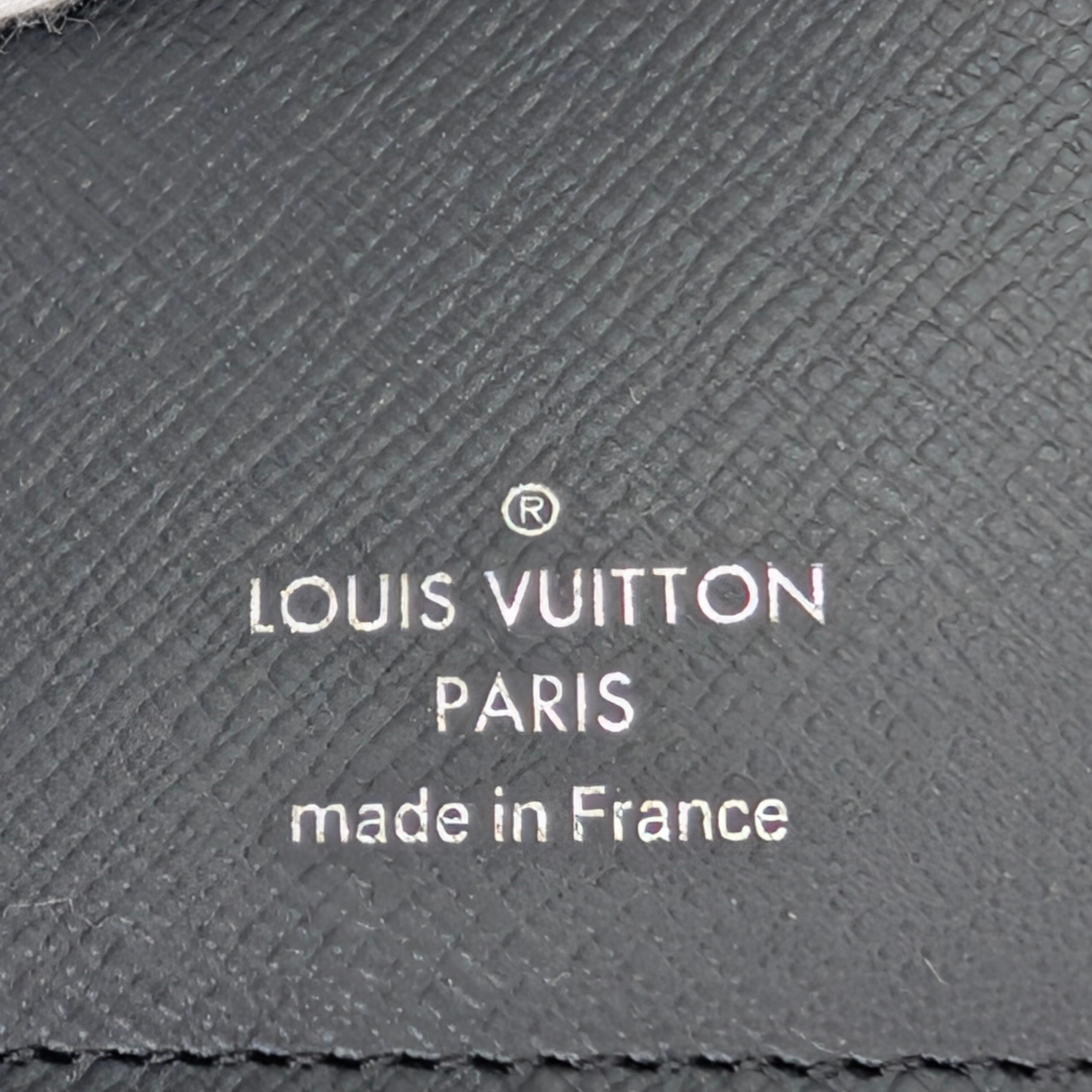 Louis Vuitton Bifold Men's Wallet Leather Black