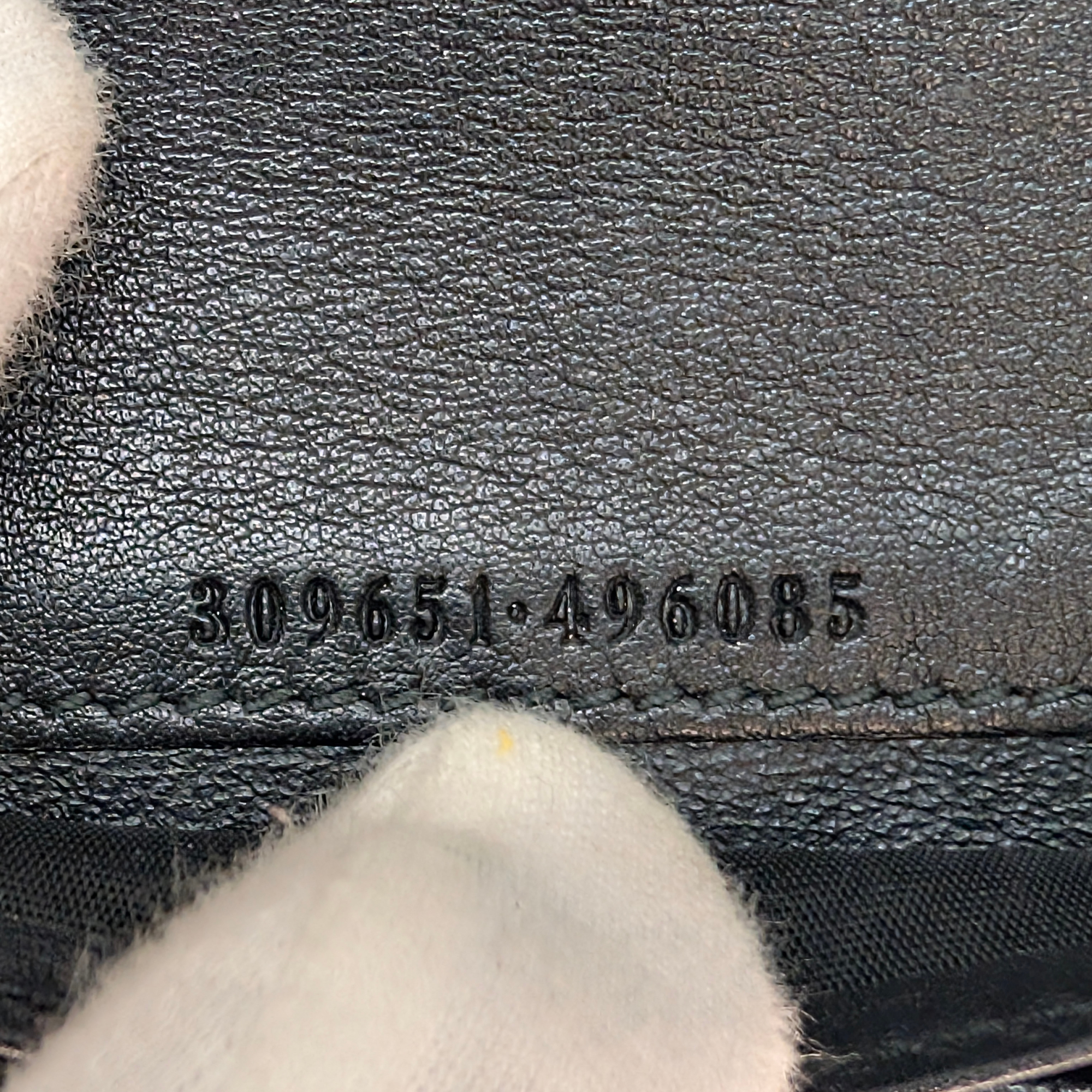 Gucci Microguccissima Clutch Wallet Black