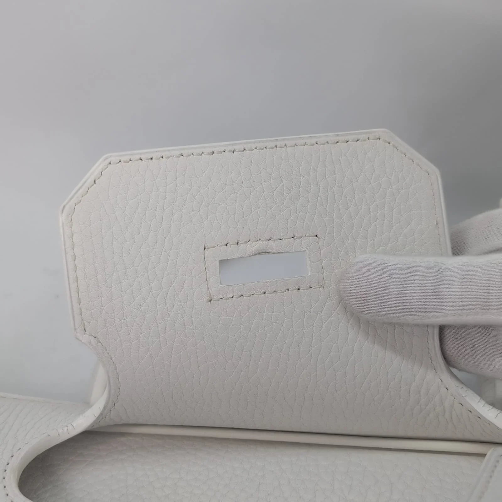 Hermès Birkin Shoulder 42 White Etoupe Clemence Palladium Hardware □J Stamp - Lost Designer