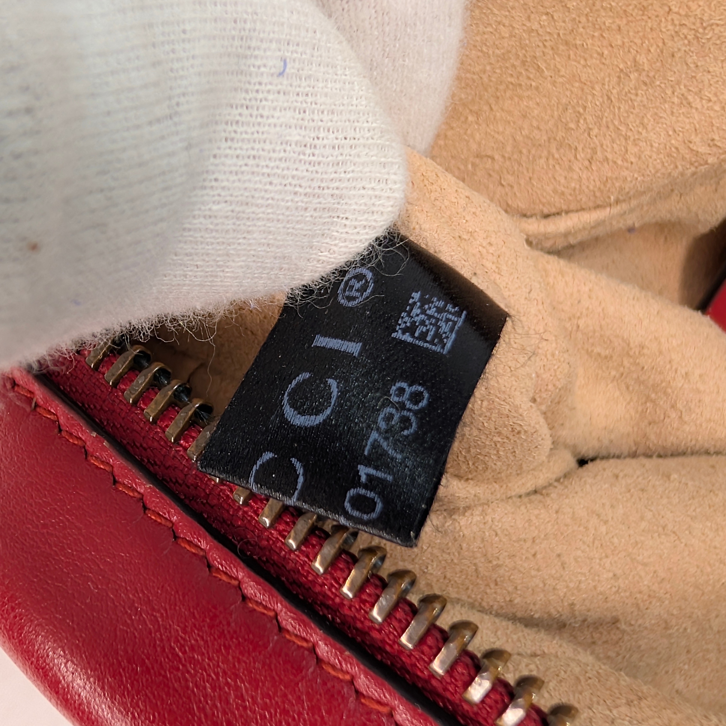 Gucci Mini GG Marmont Chain Shoulder Bag Hibiscus Red