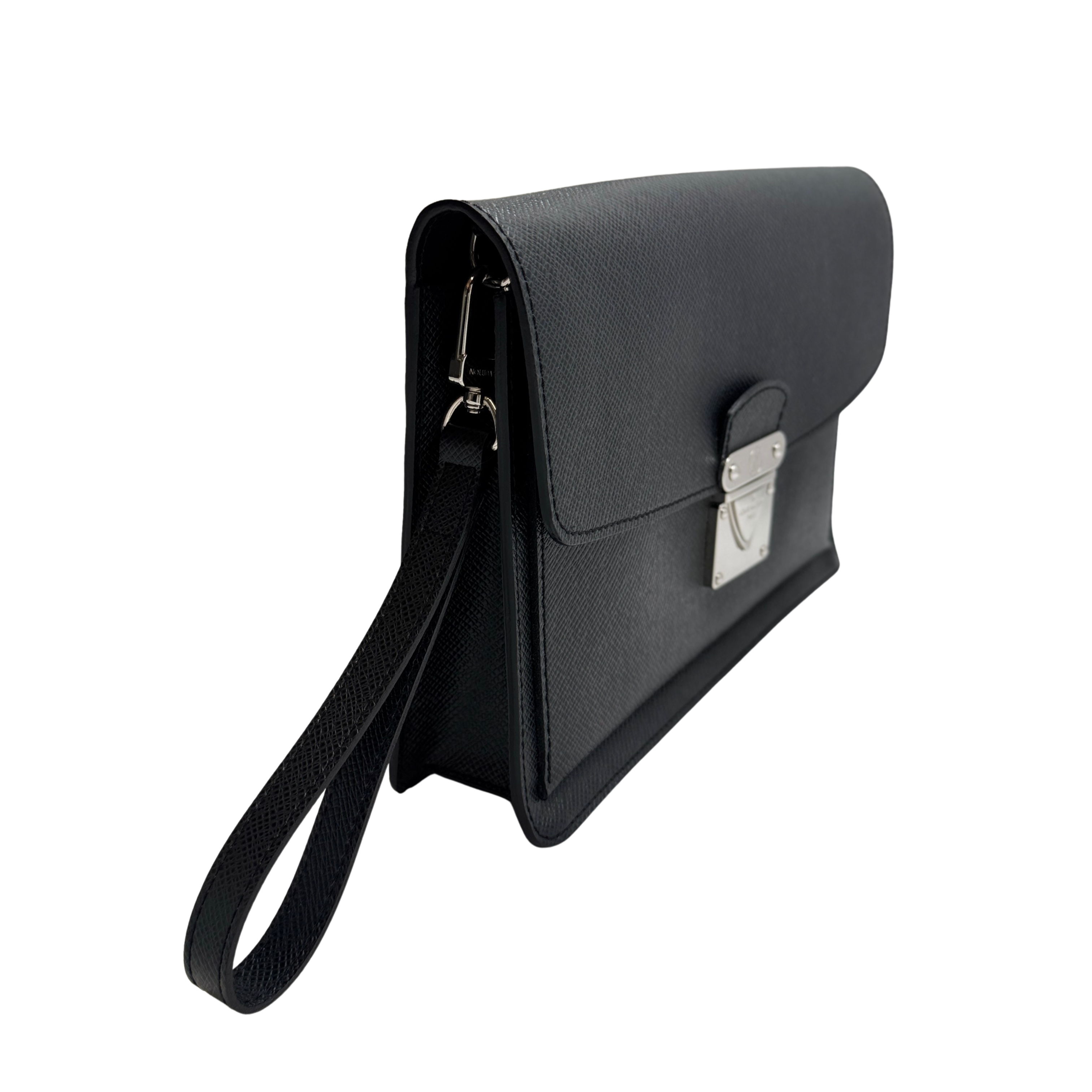 Louis Vuitton Taiga Pochette Belaia Ardoise Clutch Bag Black