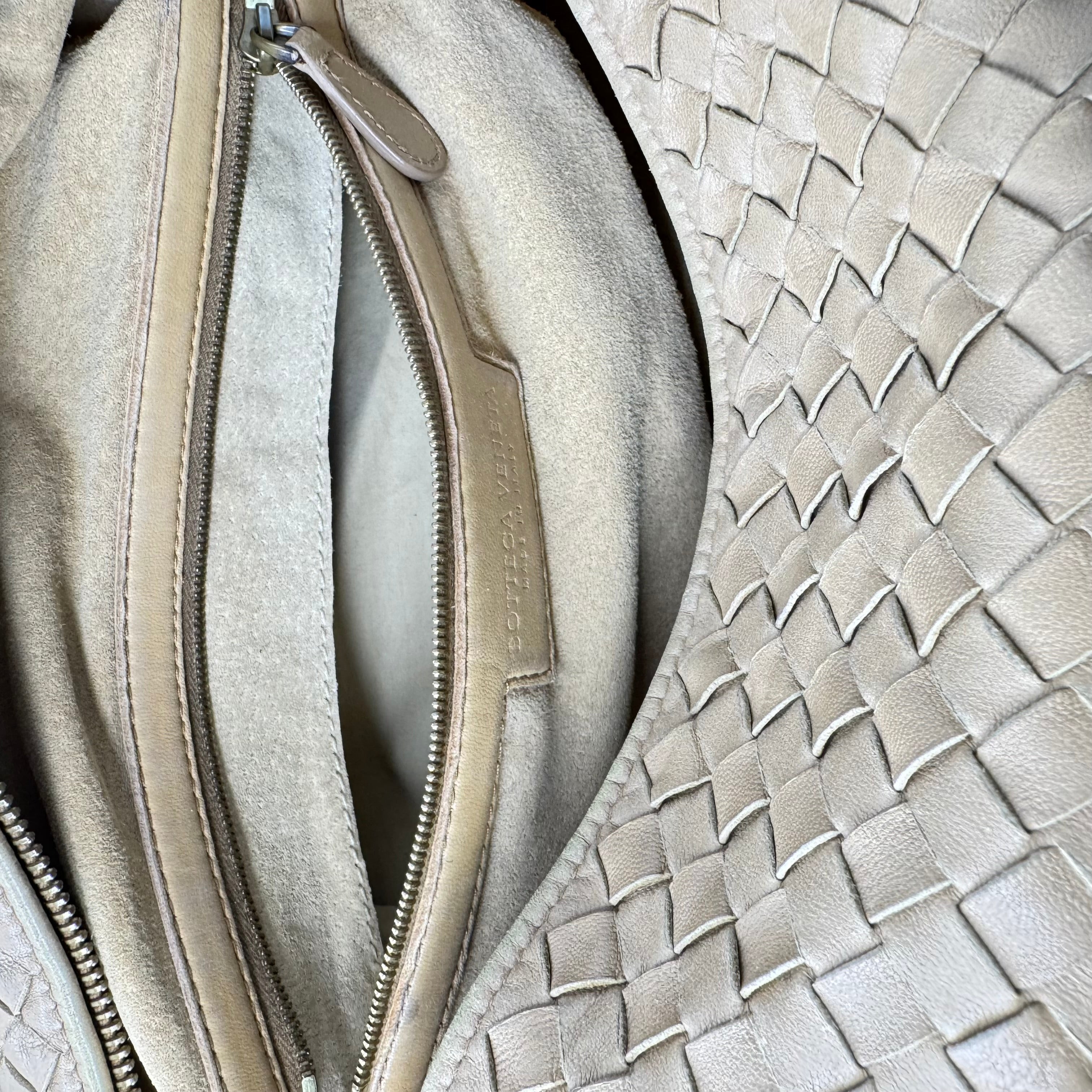 Bottega Veneta Nappa Intrecciato Padlock Montaigne Moutarde Beige Bag
