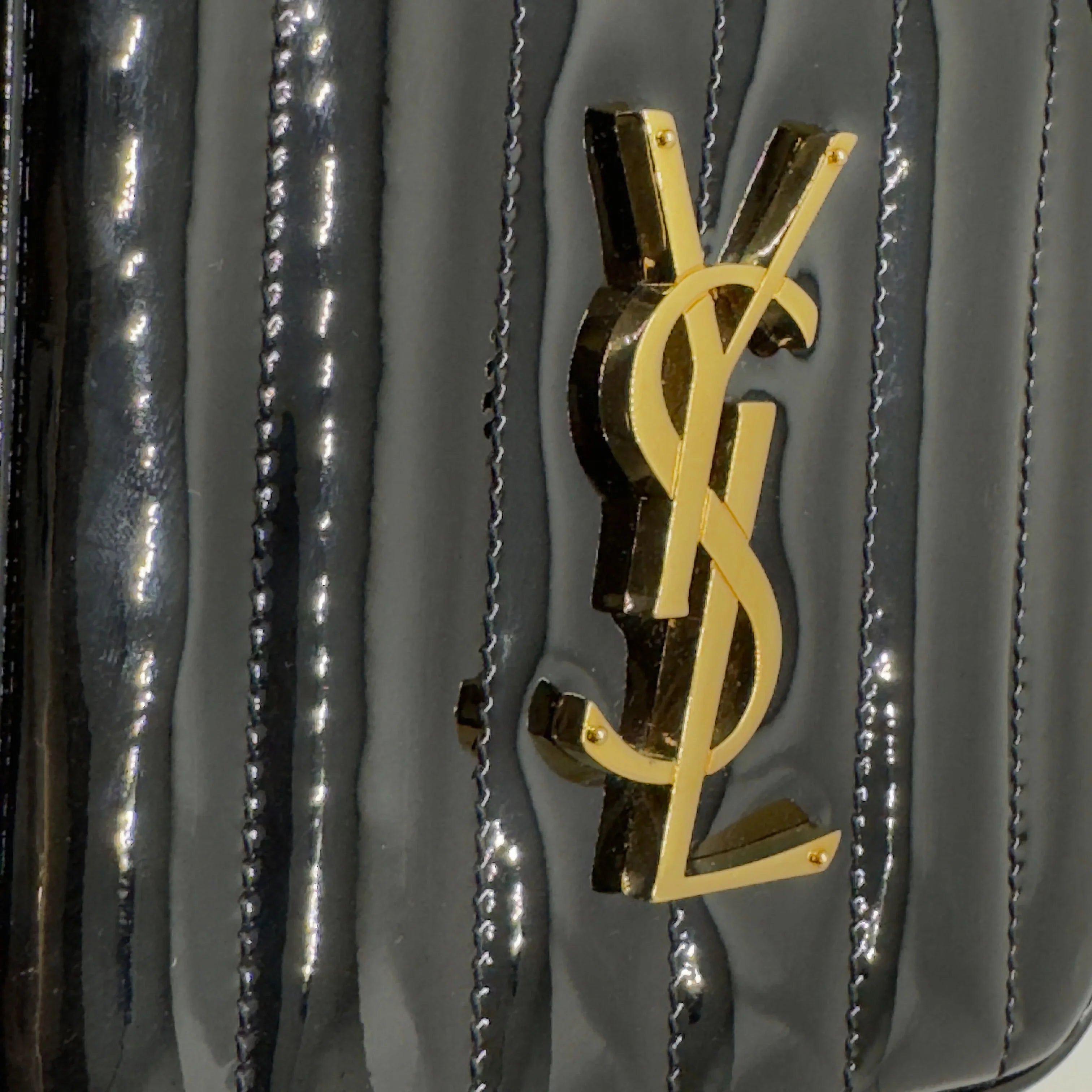 Yves Saint Laurent Patent Matelasse Vicky Vanity Crossbody Bag Black - Lost Designer