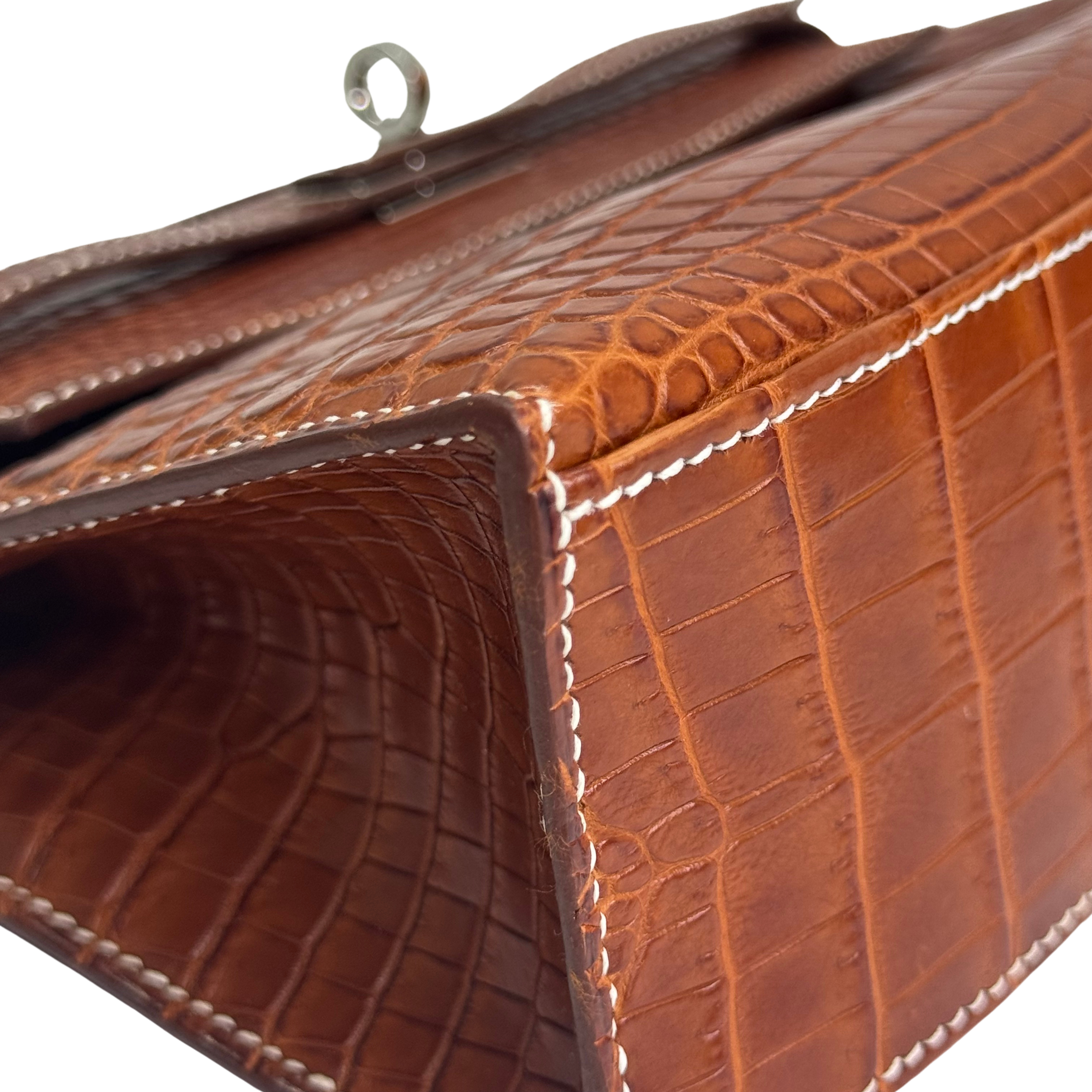 Hermes Kelly Pochette Fauve Niloticus Crocodile PHW □ J Stamp