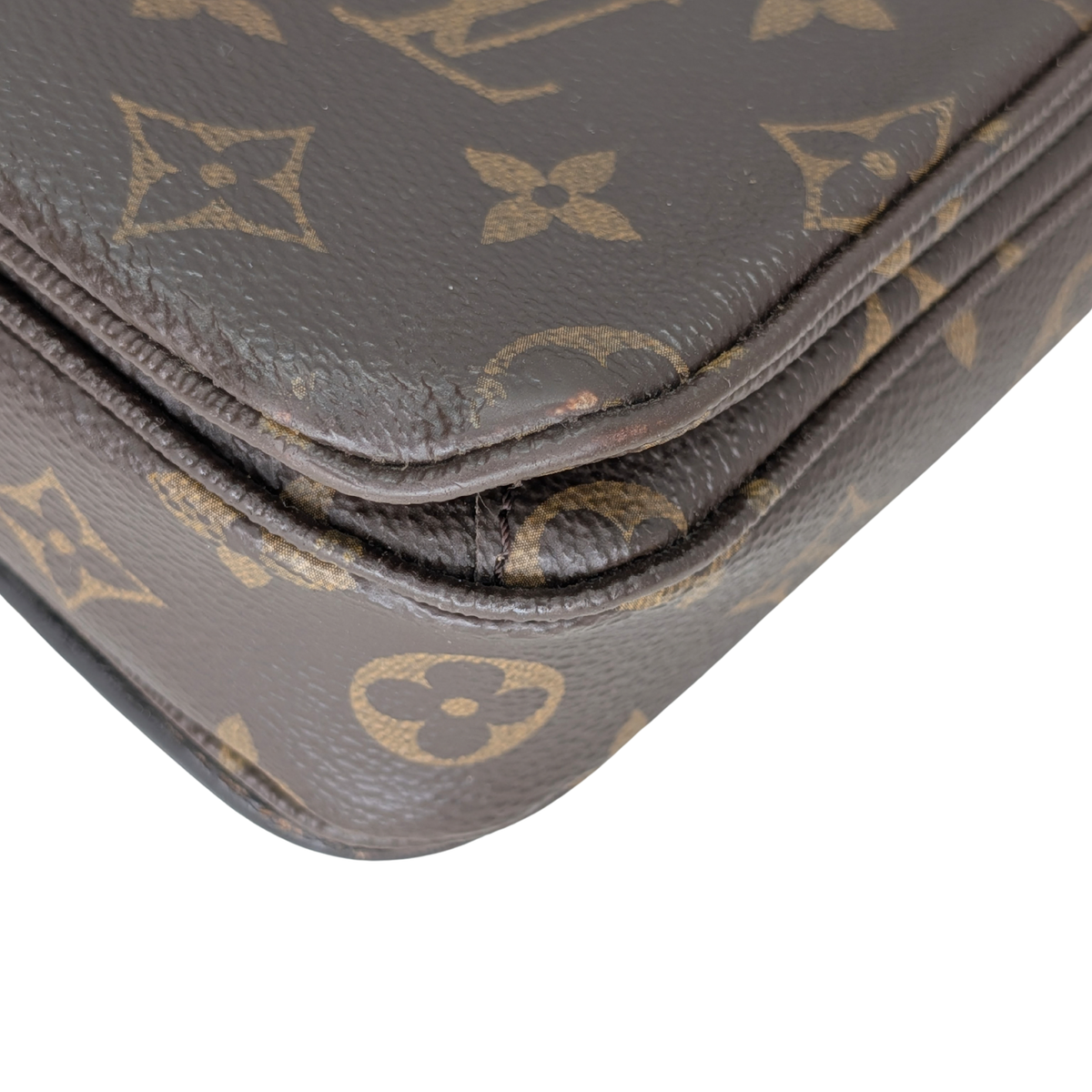 Louis Vuitton Pochette Metis Monogram Bag