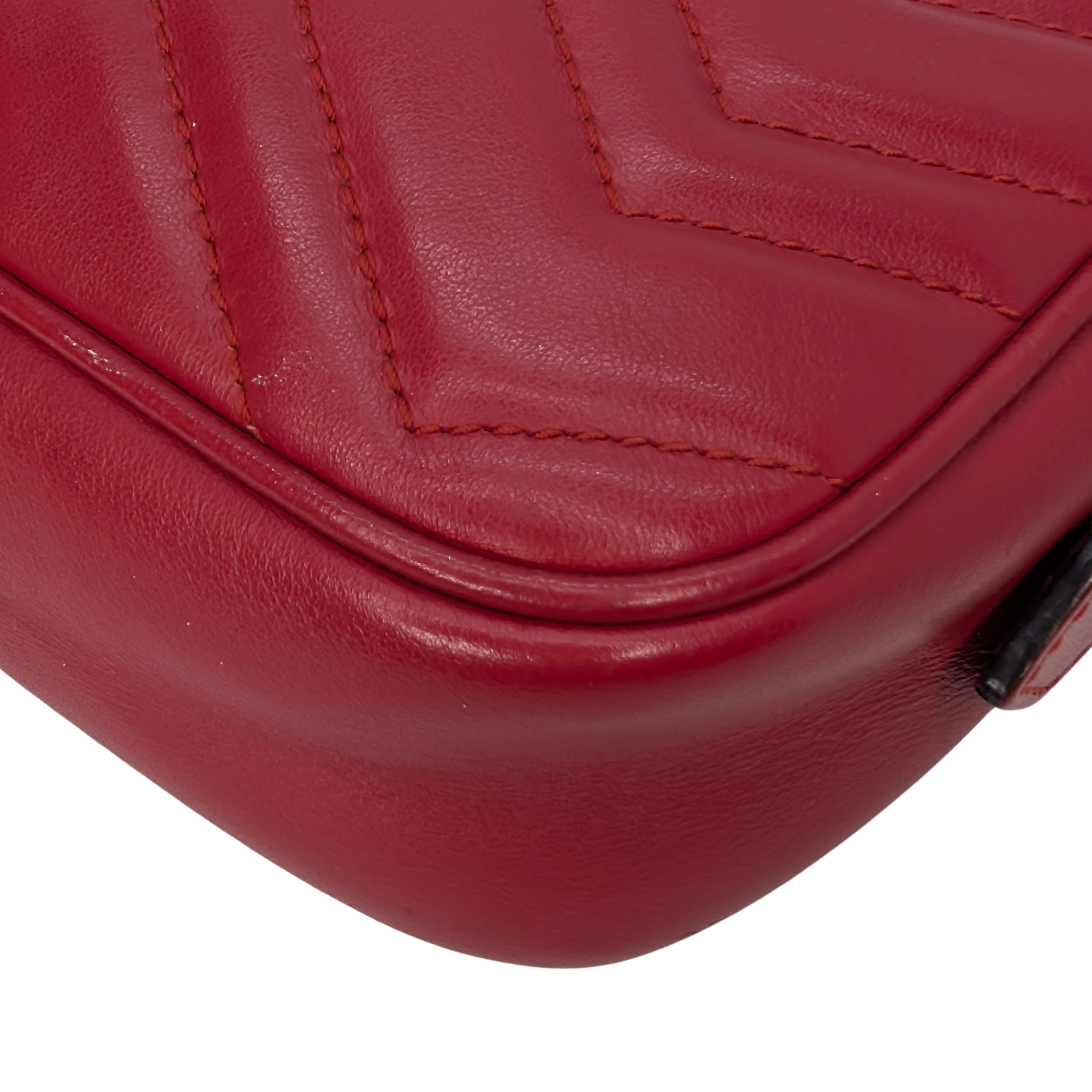 Gucci Mini GG Marmont Chain Shoulder Bag Hibiscus Red