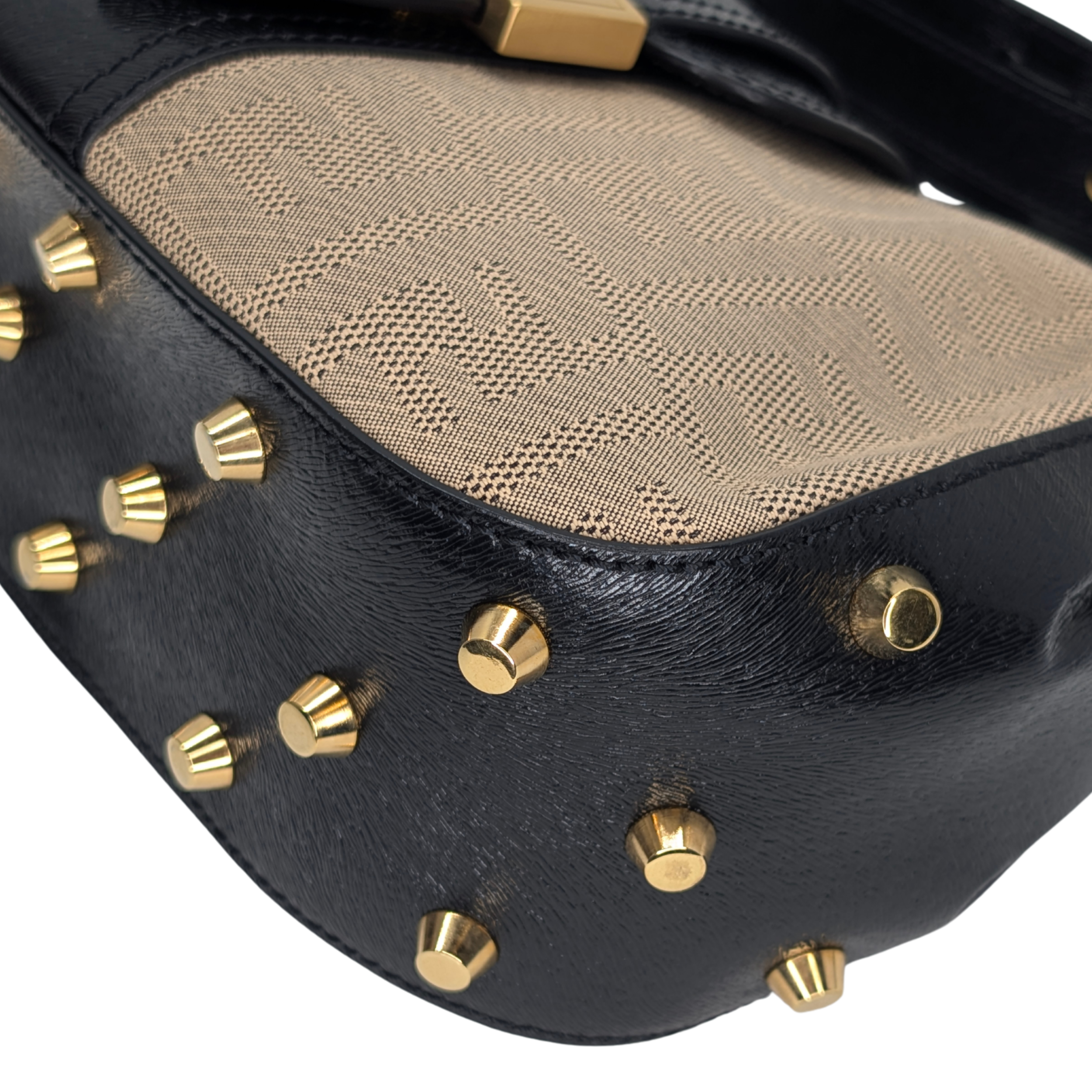 Fendi Logo Flap Baguette Bag Beige X Black