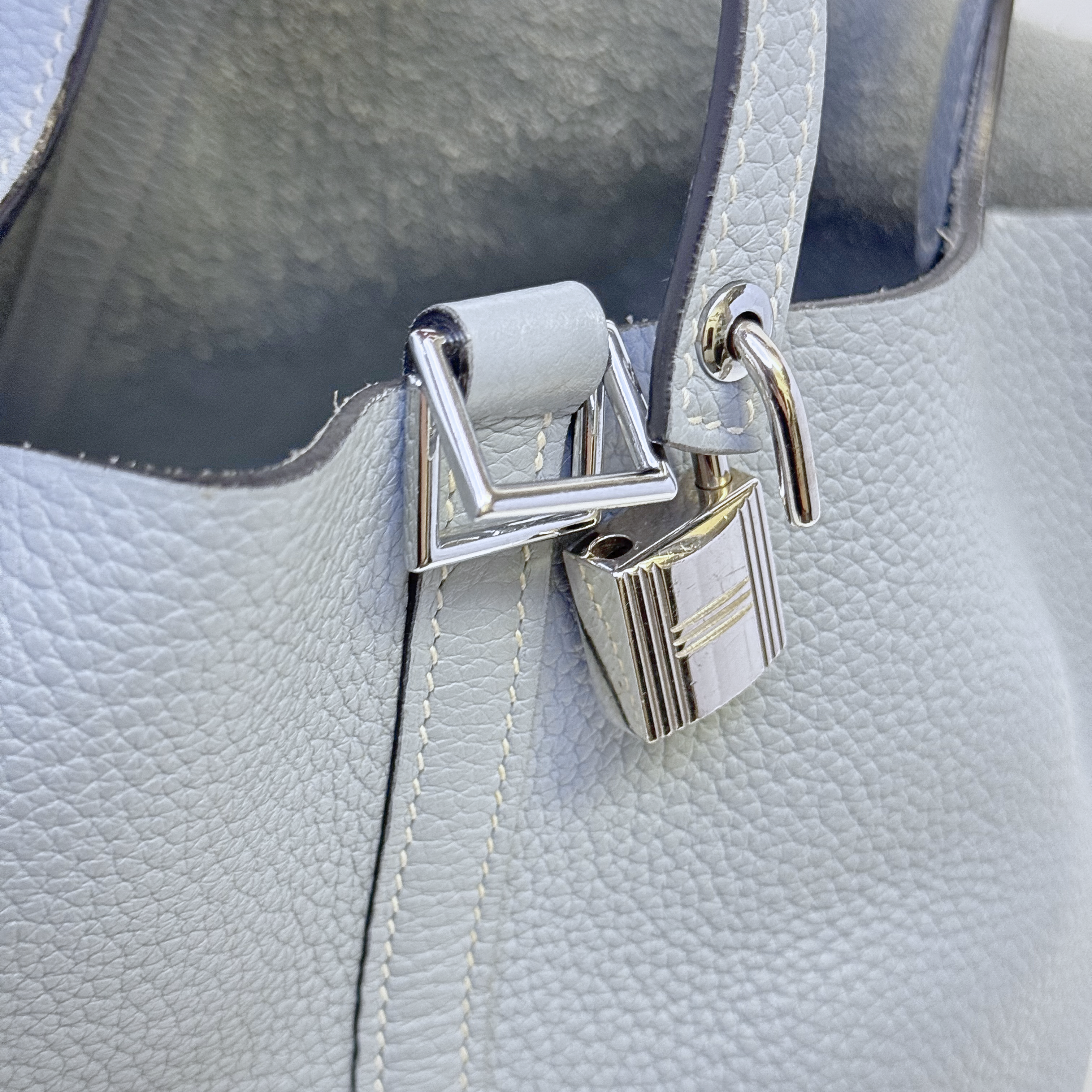 Hermès Picotin Lock 18 Handbag Leather Light Blue