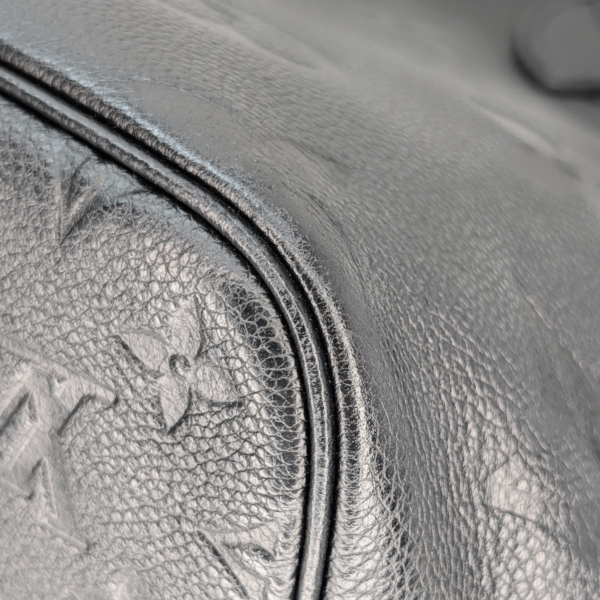 Louis Vuitton Neverfull MM Empreinte Leather