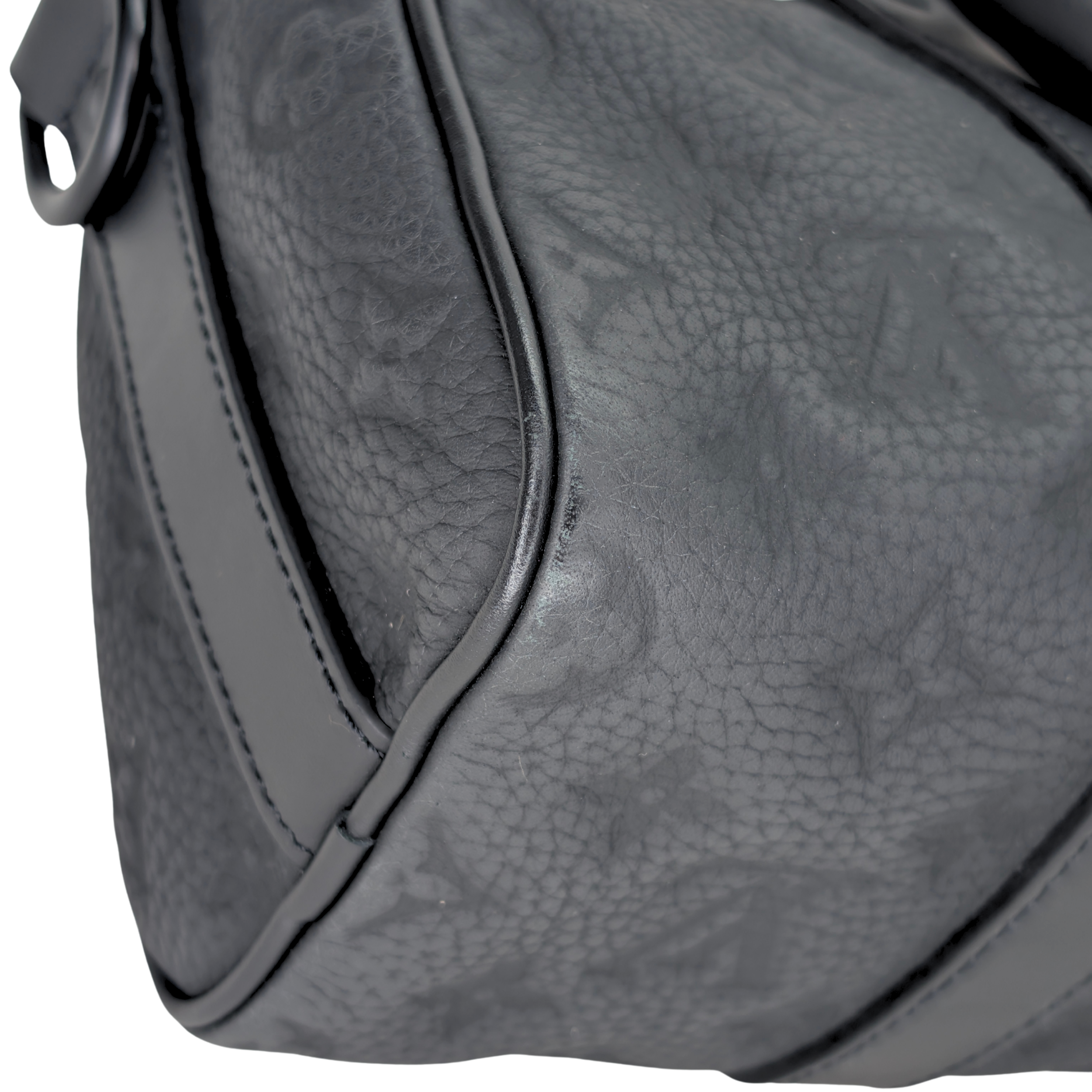 Louis Vuitton Keepall 25 Bandouliere Taurillon Monogram Leather Black