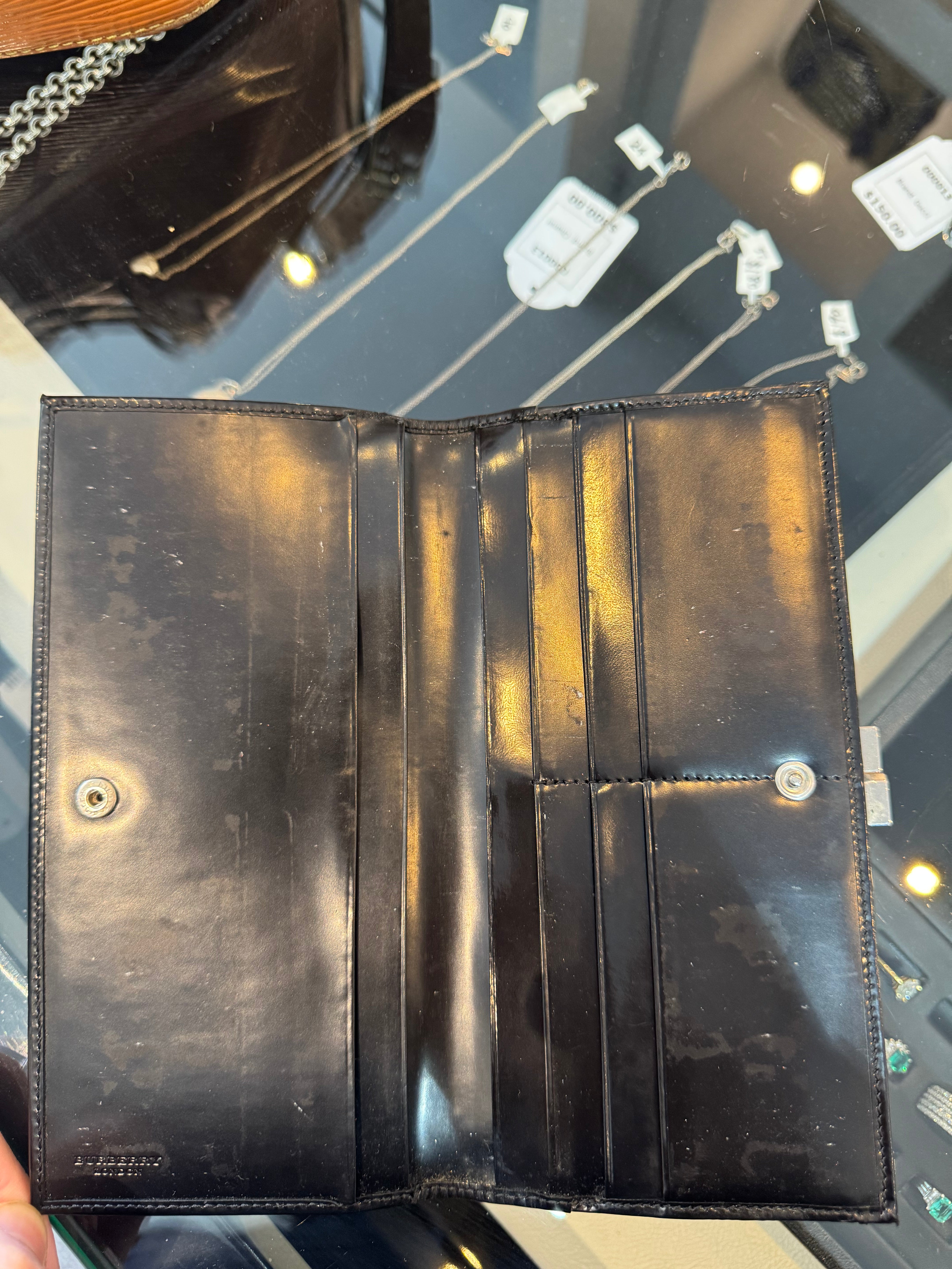 Burberry Vintage wallet Deal of the day