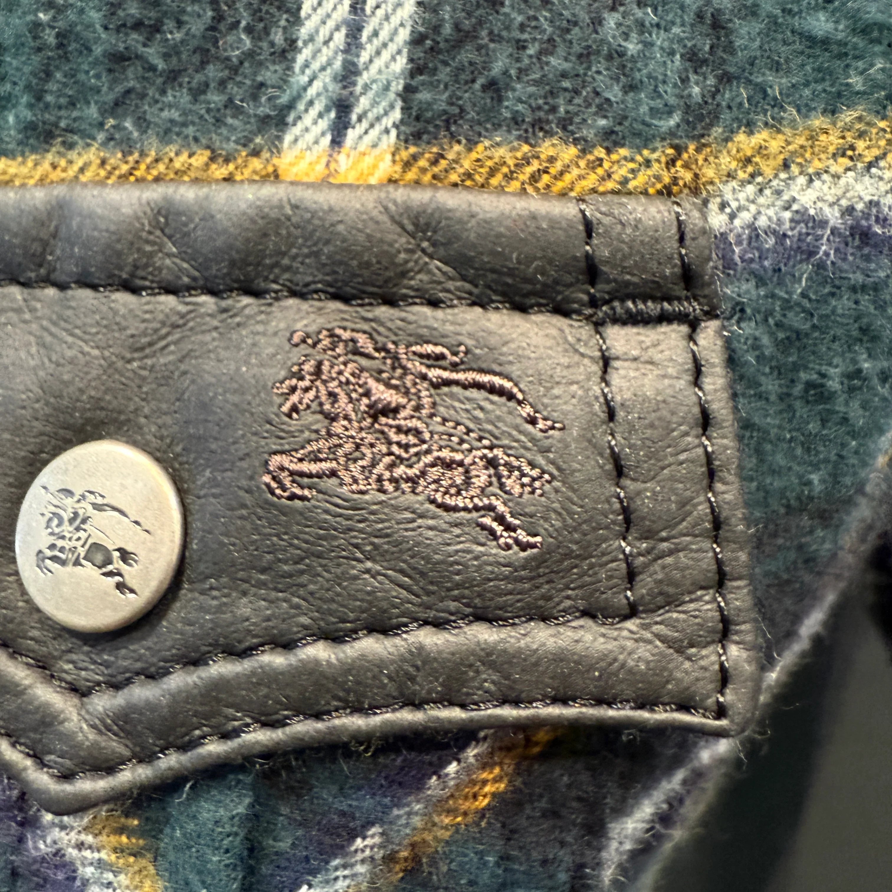 Burberry Blue Label Short Sleeve Shirt 36 Black/Green - Lost Designer