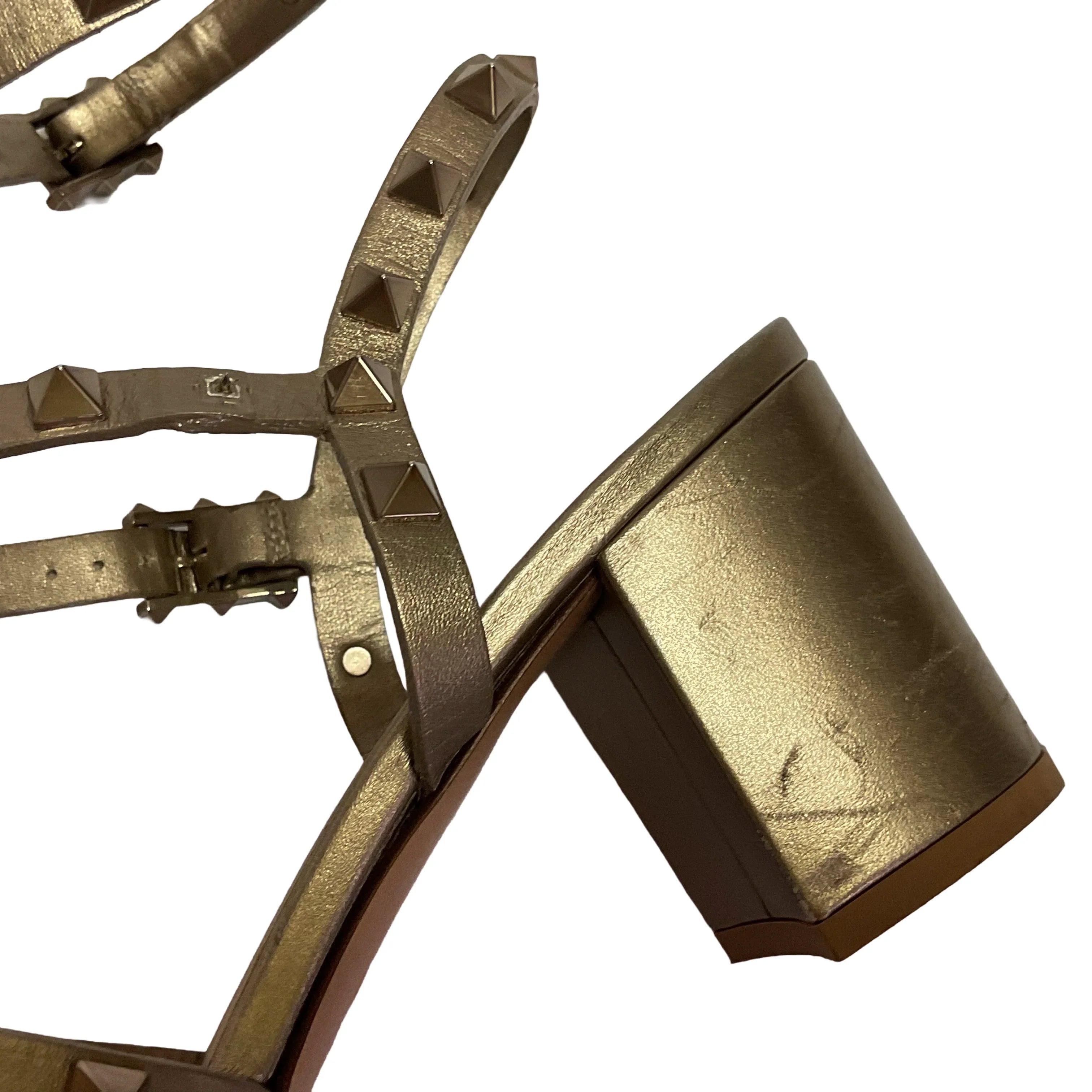 Valentino Rock Stud Heels Beige/Gold 41 - Lost Designer