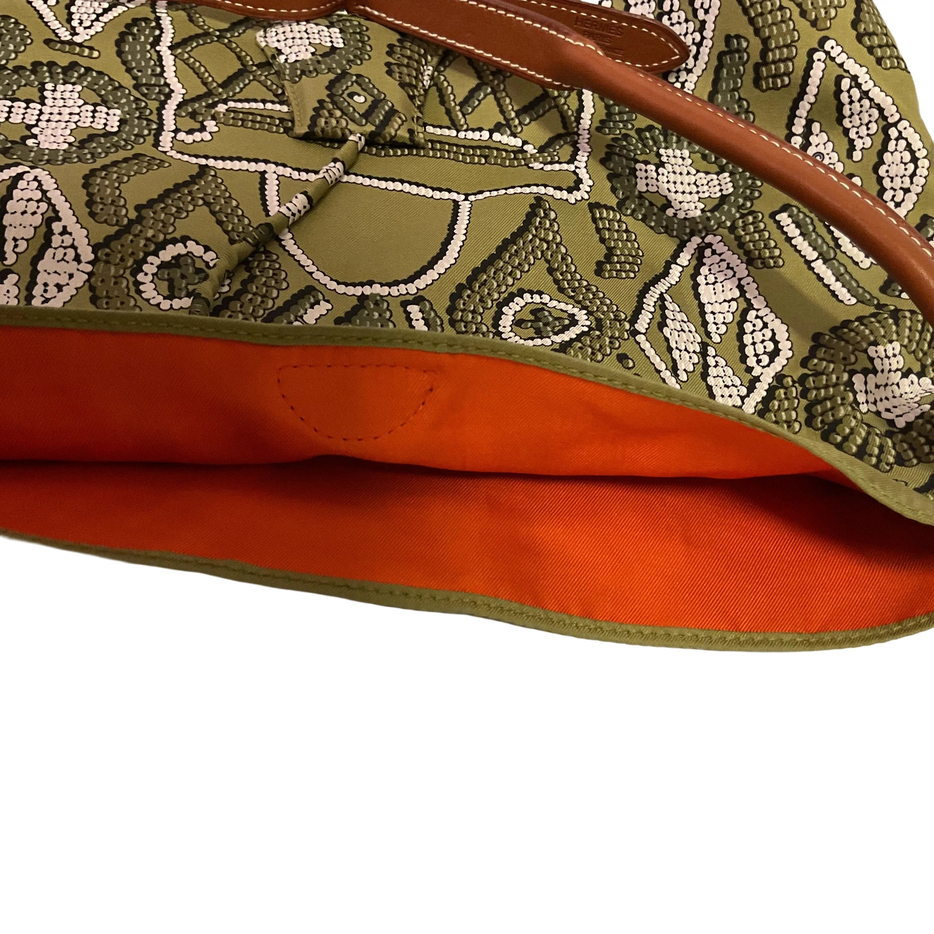 Hermés Silk City Crossbody Bag Green - Lost Designer