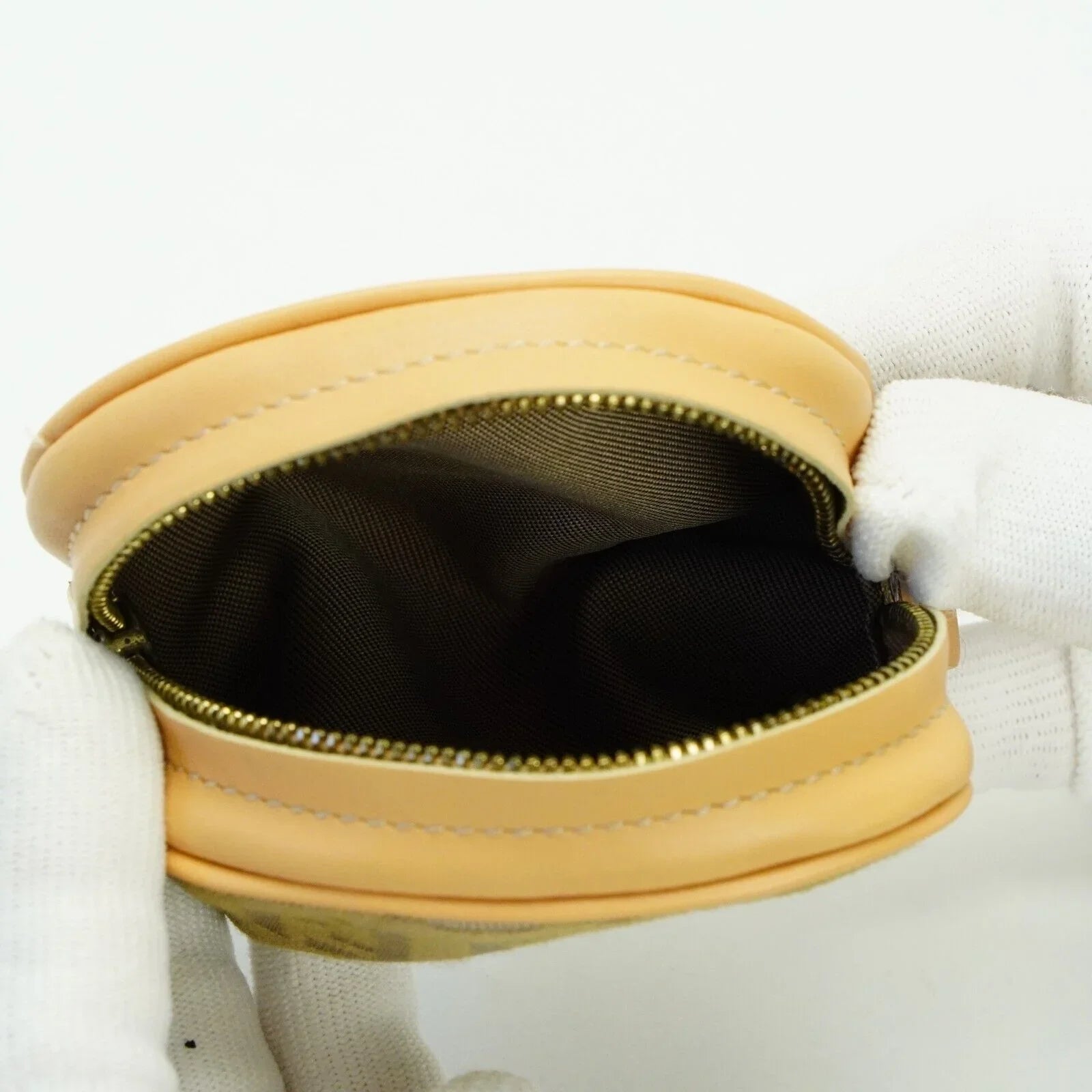 Fendi Zucca Zipped Coin Purse Beige