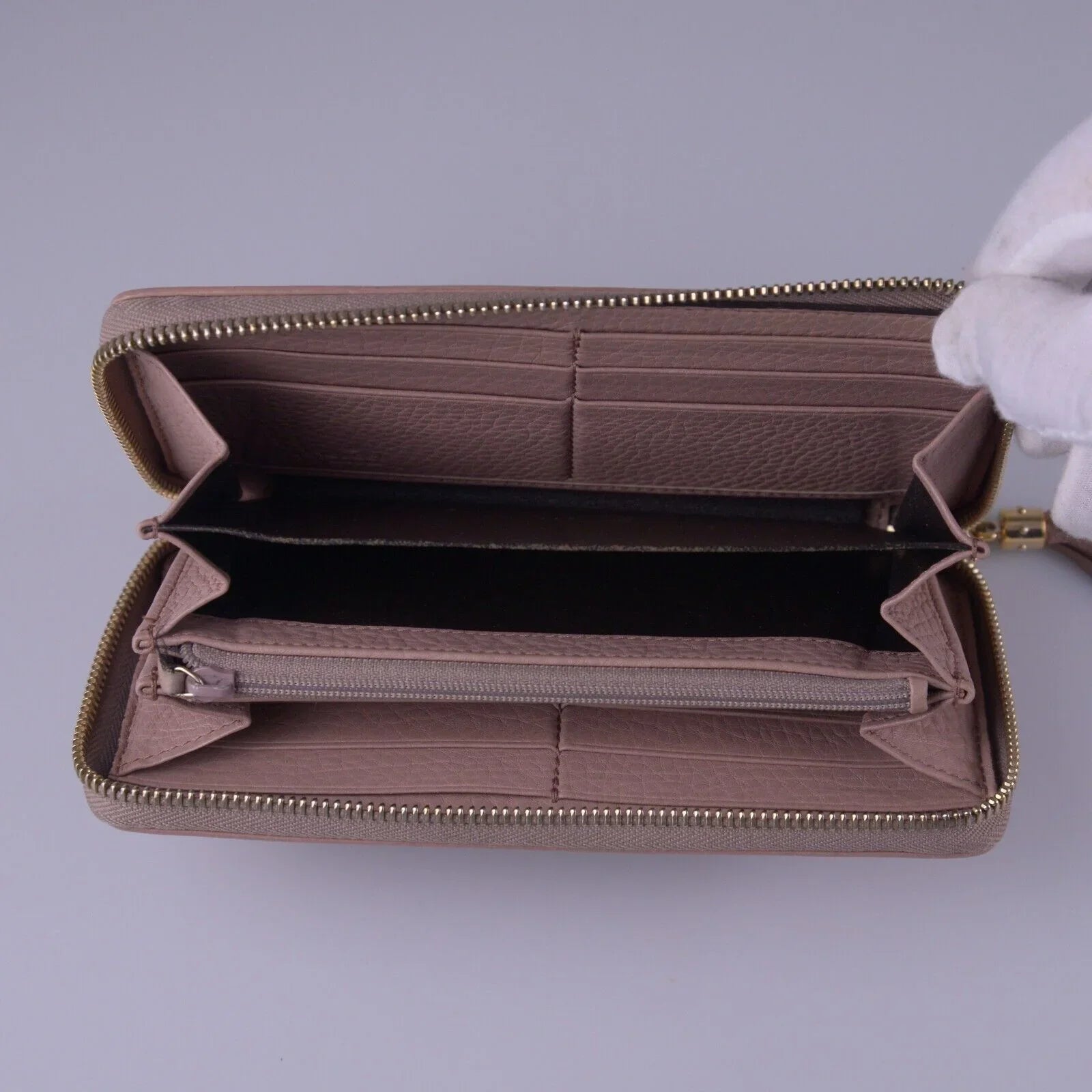 Gucci Soho Pebbled Calfskin Zip Around Long Wallet Pink
