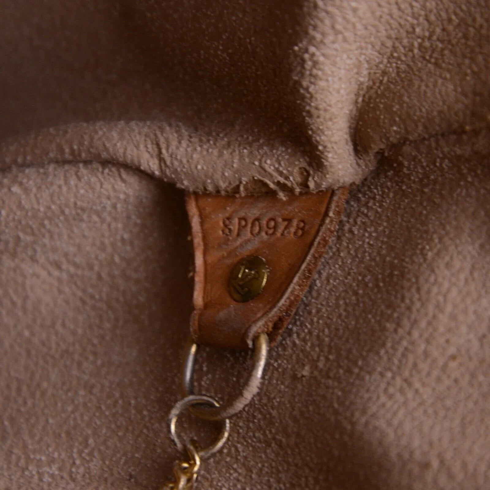 Louis Vuitton Bucket GM Monogram Tote Bag With Pouch - Lost Designer