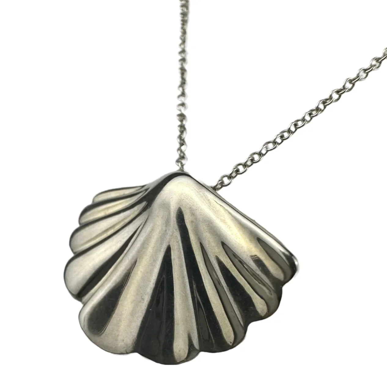 Tiffany & Co Shell Motif Sterling Silver Pendant Necklace