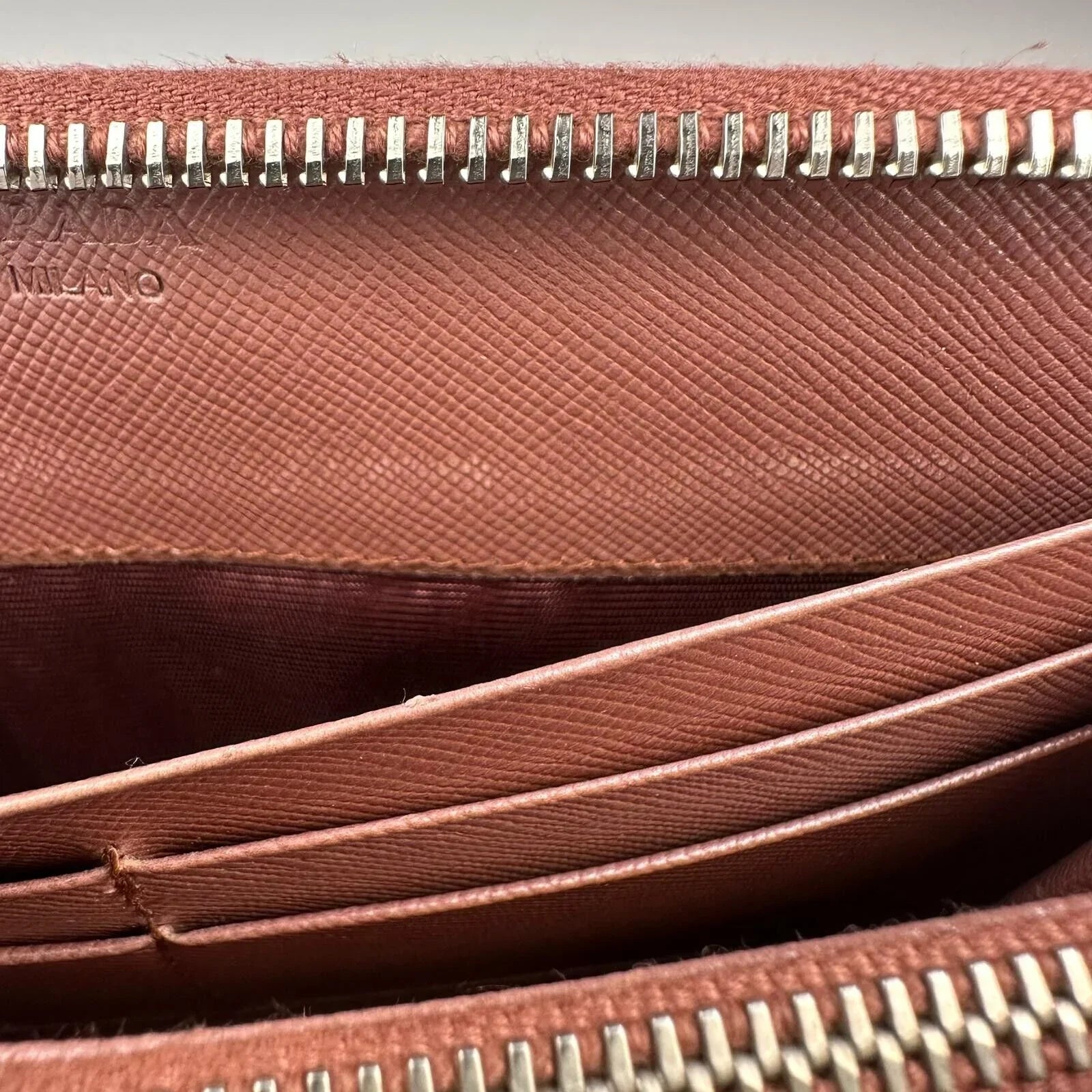 Prada Saffiano Zipped Wallet Portafoglio Lampo Rose Gold