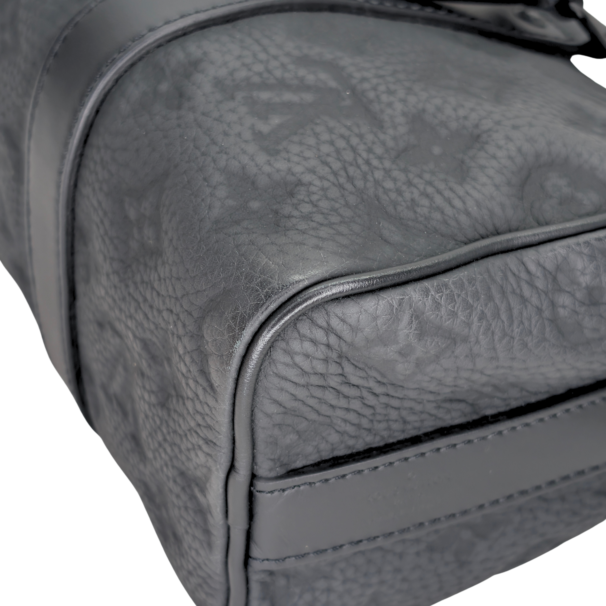 Louis Vuitton Keepall 25 Bandouliere Taurillon Monogram Leather Black