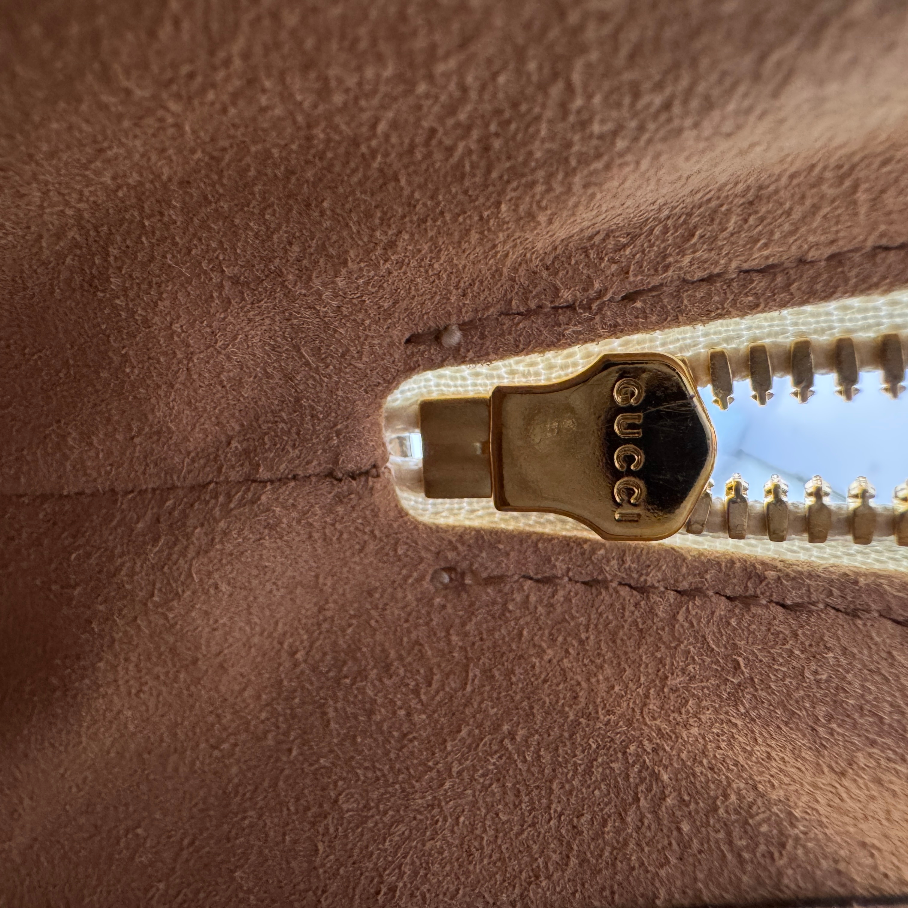 Gucci Textured Dollar Small Ophidia Dome Shoulder Bag Beige