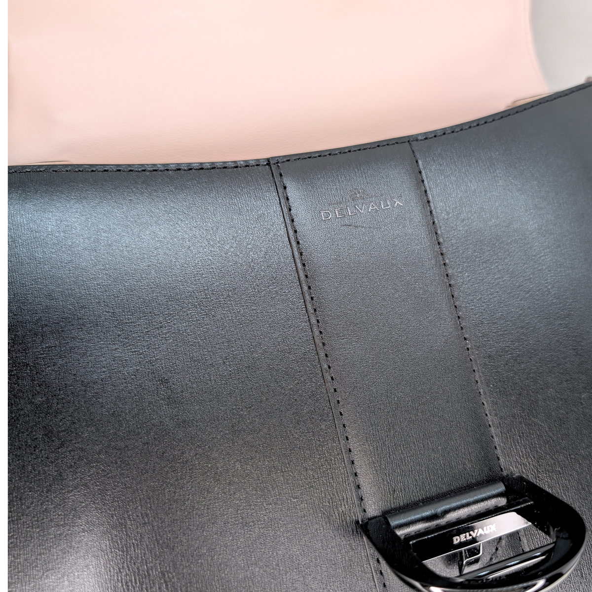 Delvaux Brillant MM Shoulder Bag Black