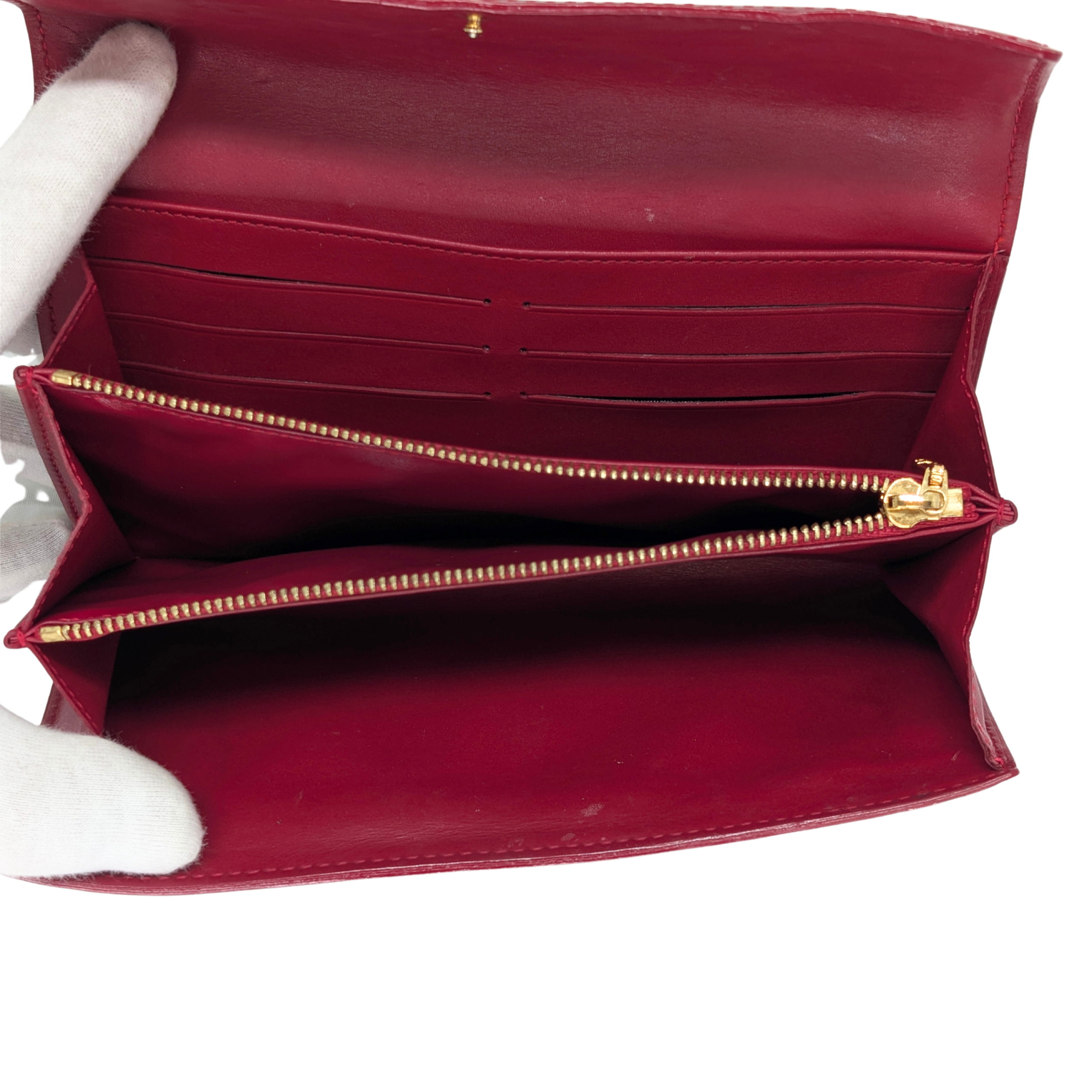 Louis Vuitton Sarah Long Wallet Vernis Leather Patent Red