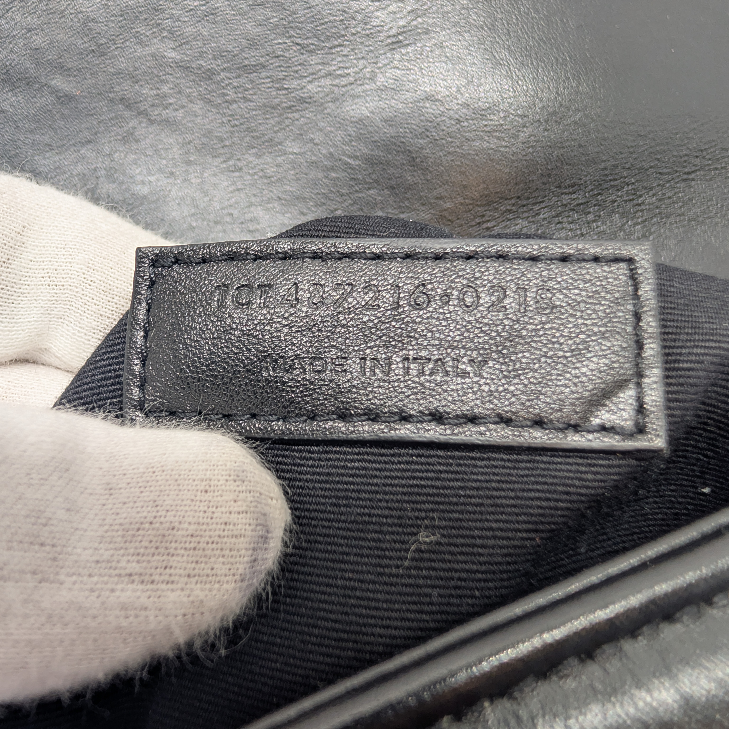 Yves Saint Laurent YSL Loulou Toy Medium Shoulder Bag Black