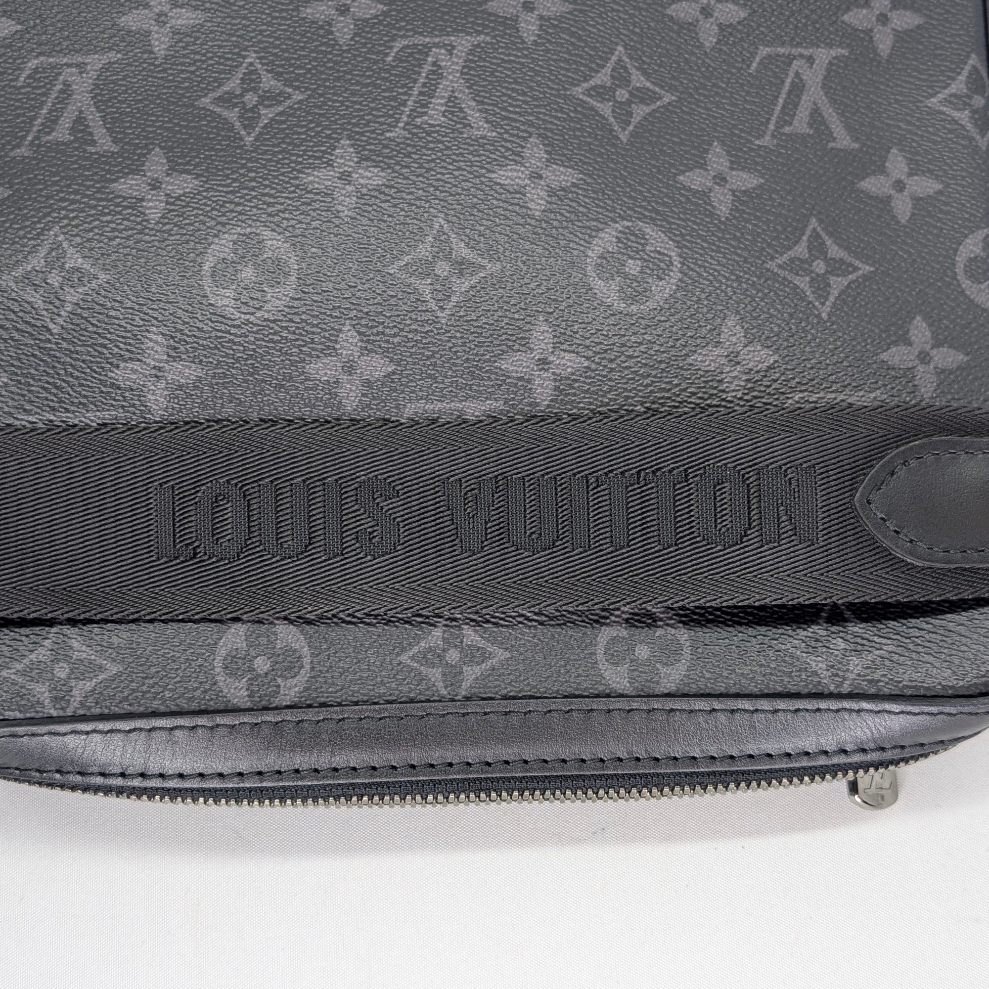 Louis Vuitton Trio Messenger Monogram Bag Black