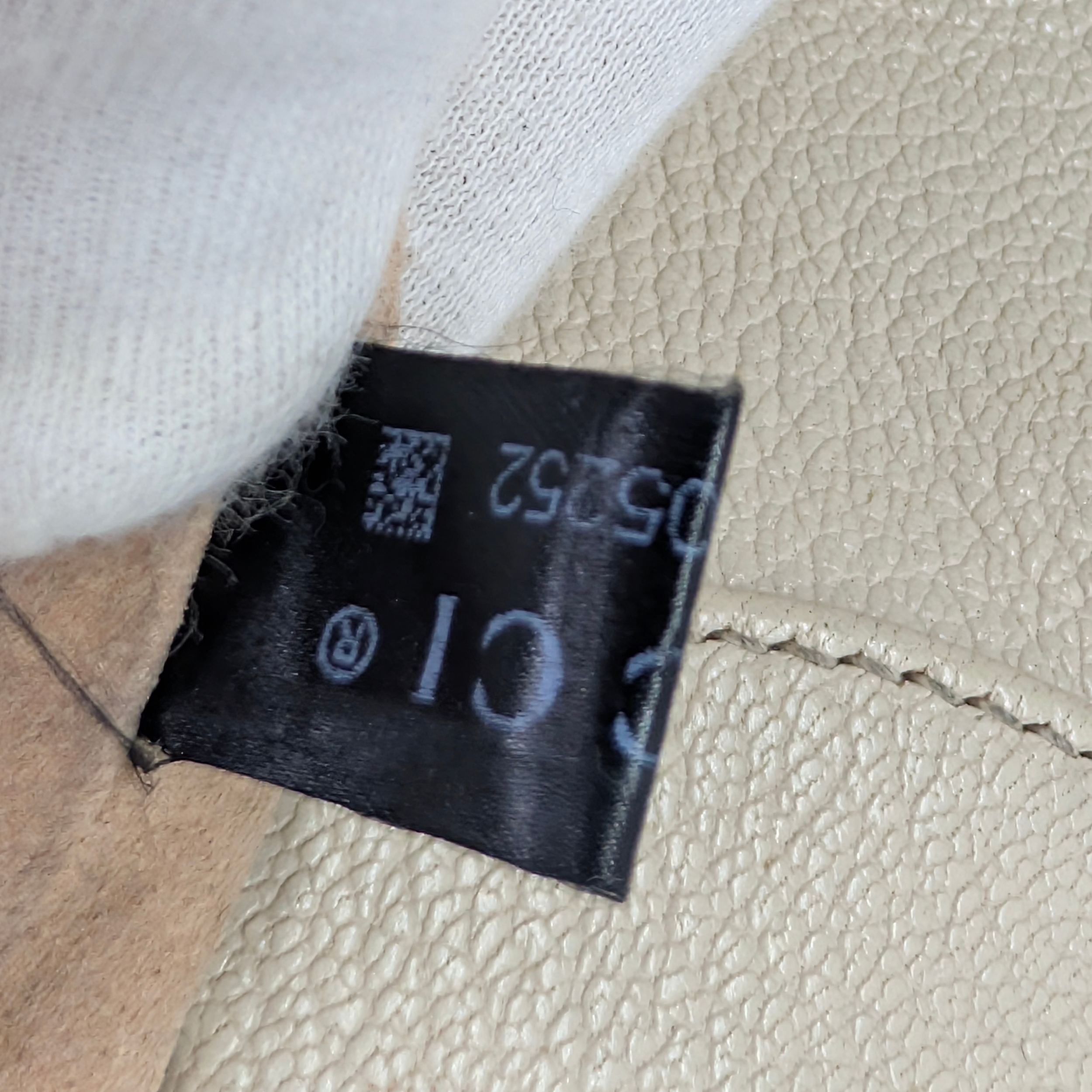 Gucci Aphrodite small shoulder Bag Leather Beige