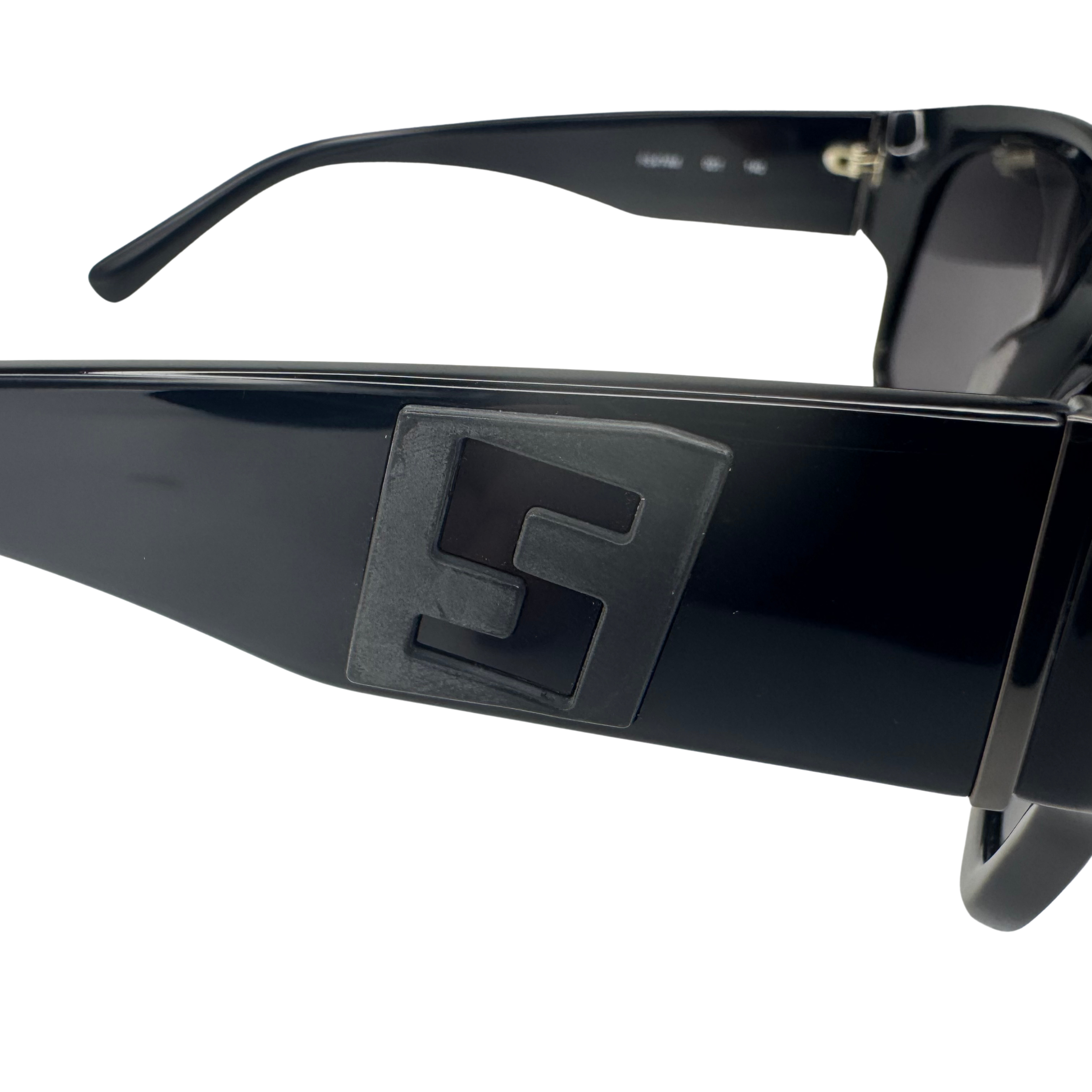 Fendi FS474M 001 Black Square Sunglasses