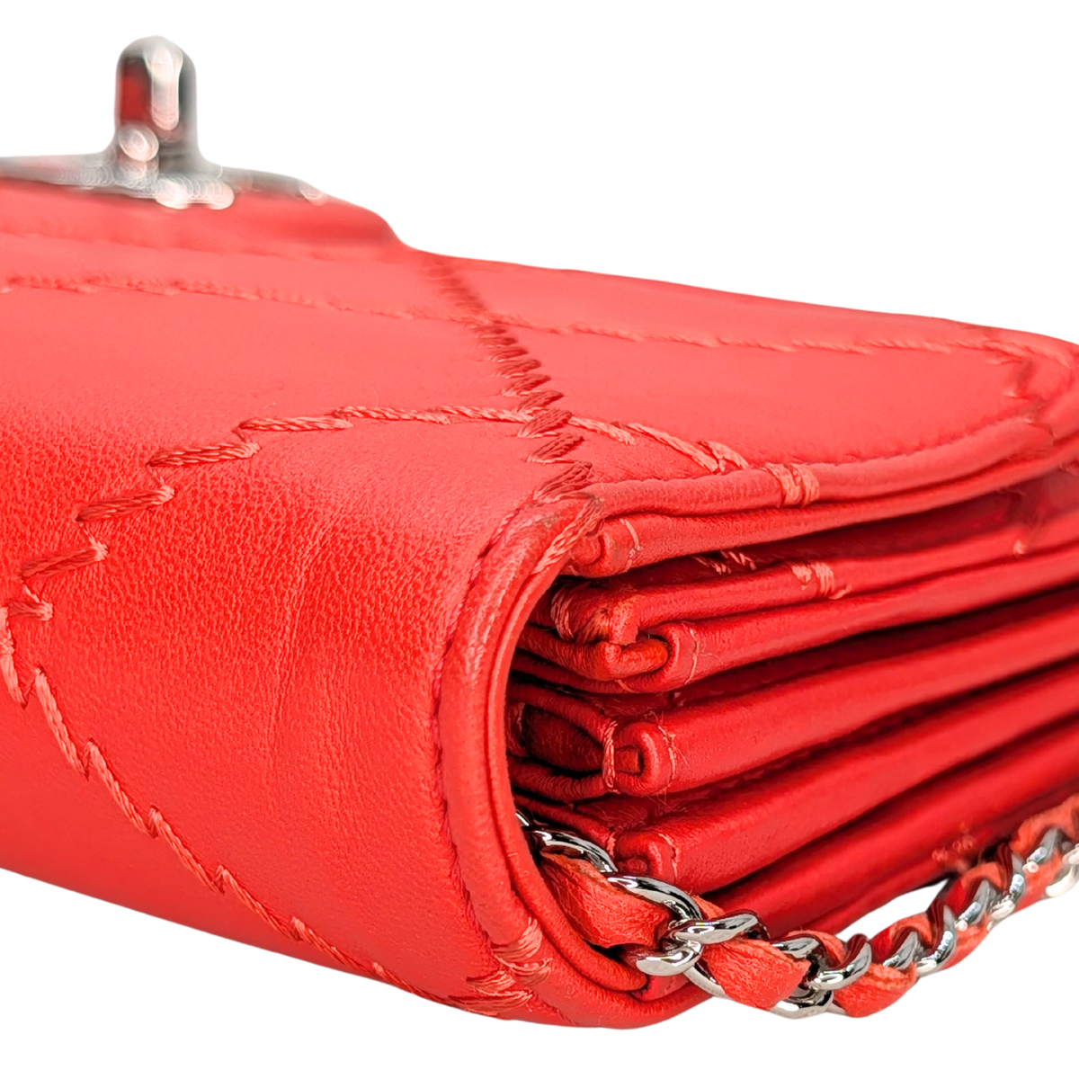 Chanel CC Quilted Lambskin Ultimate Stitch Flap Wallet On Chain Red