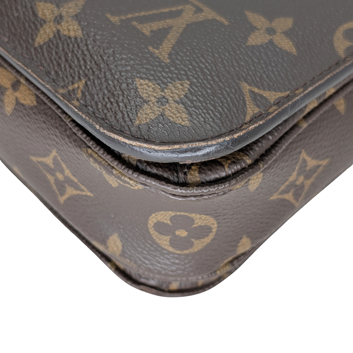 Louis Vuitton Pochette Metis Monogram Bag