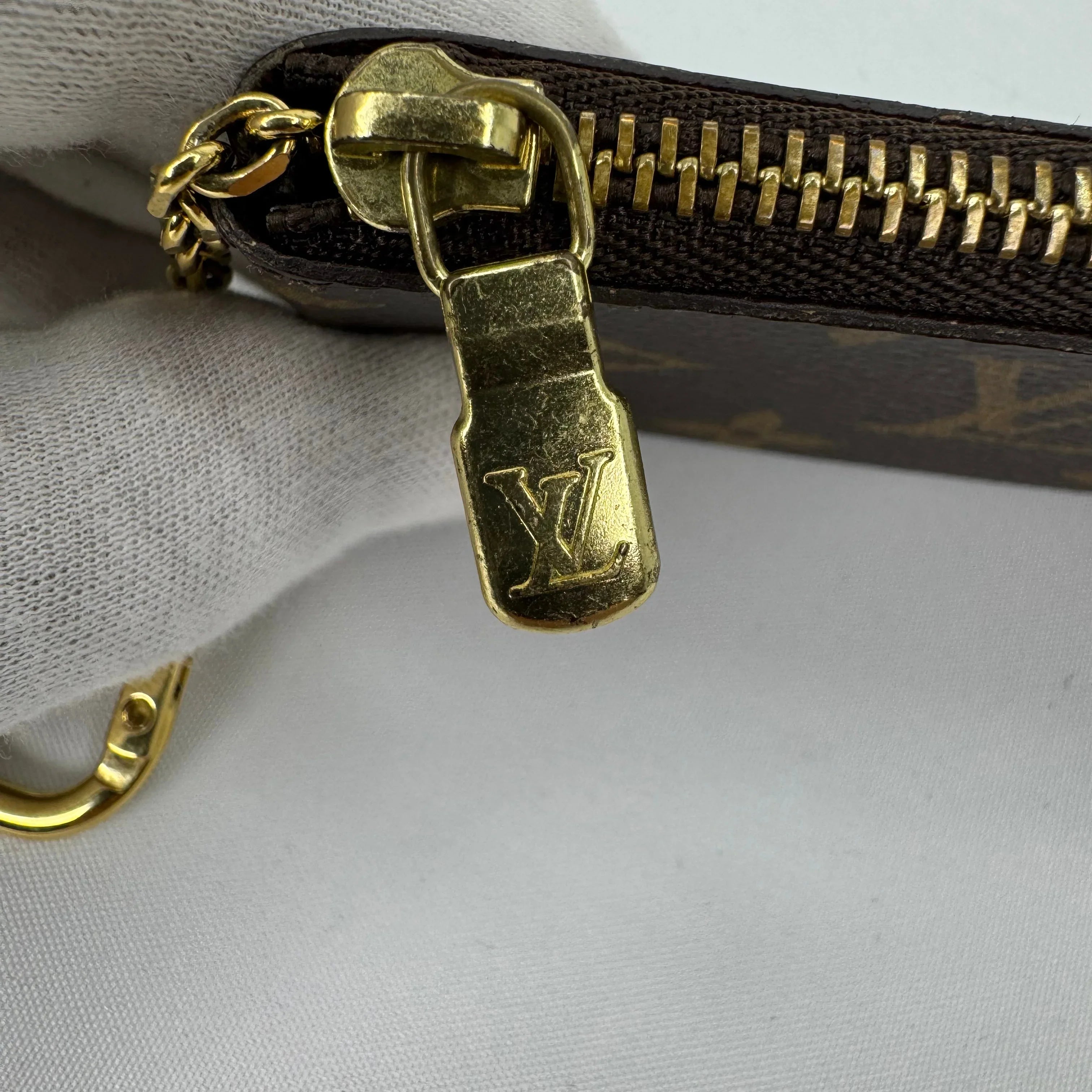 Louis Vuitton Monogram Zippy Pouch Wallet - Lost Designer