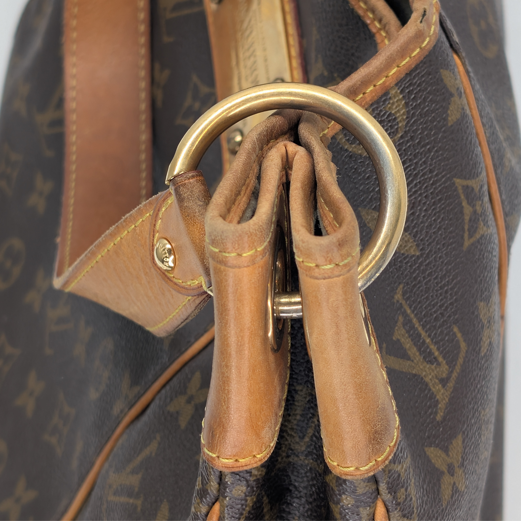 Louis Vuitton Galliera Monogram PM Shoulder Bag