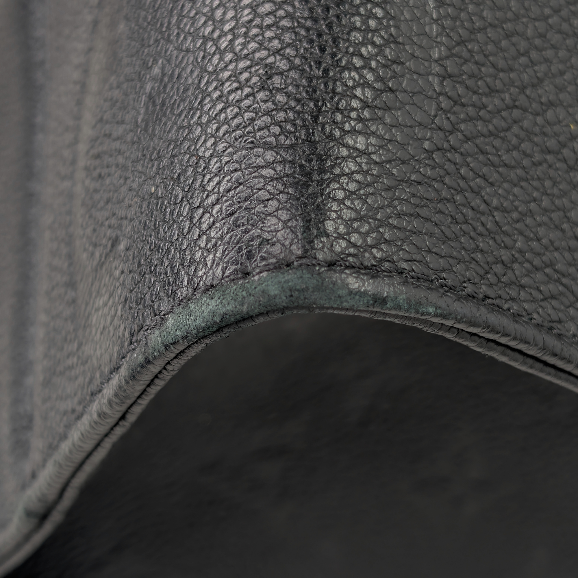 Louis Vuitton Onthego MM Empreinte Leather Black