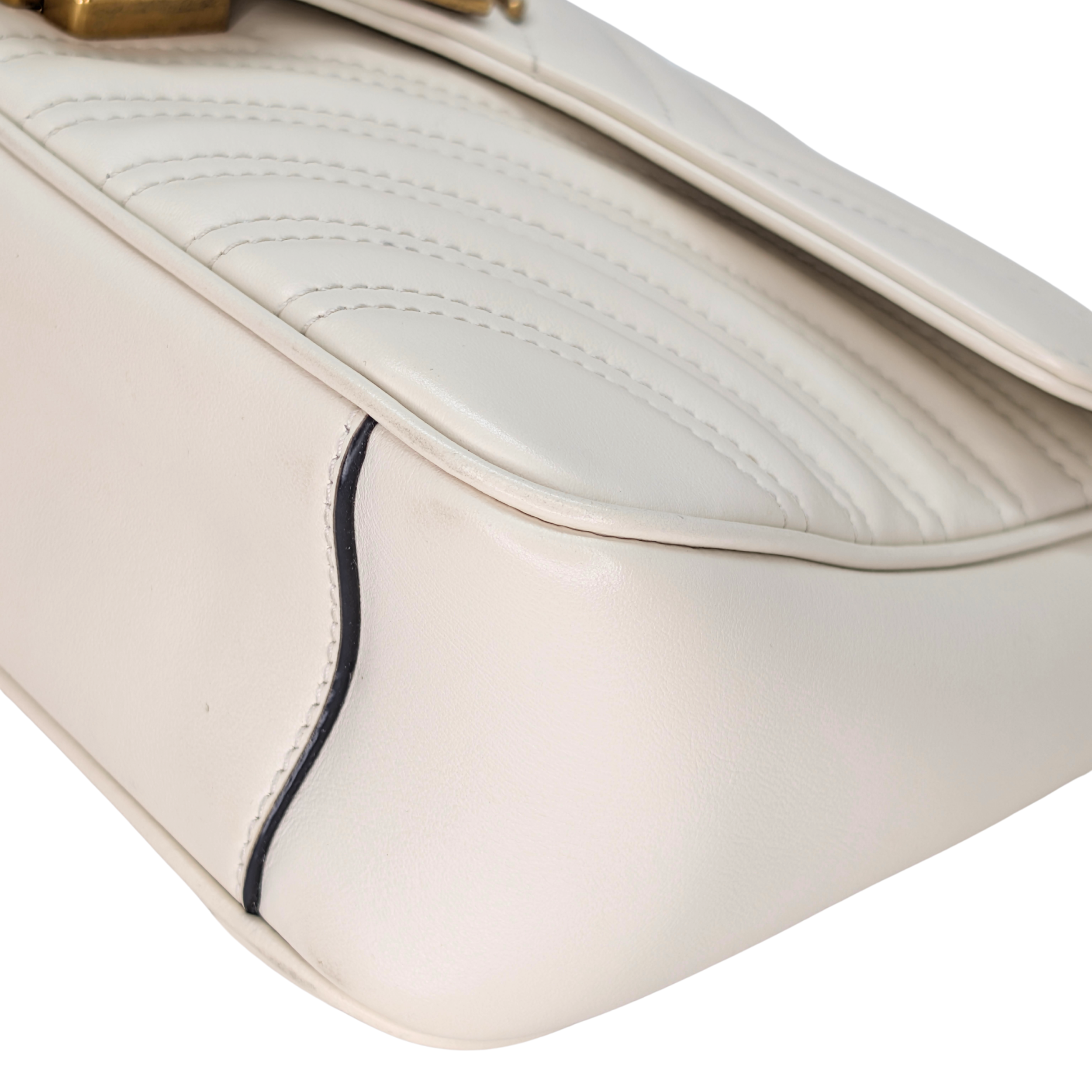 Gucci GG Marmont Matelasse Medium Shoulder Bag White