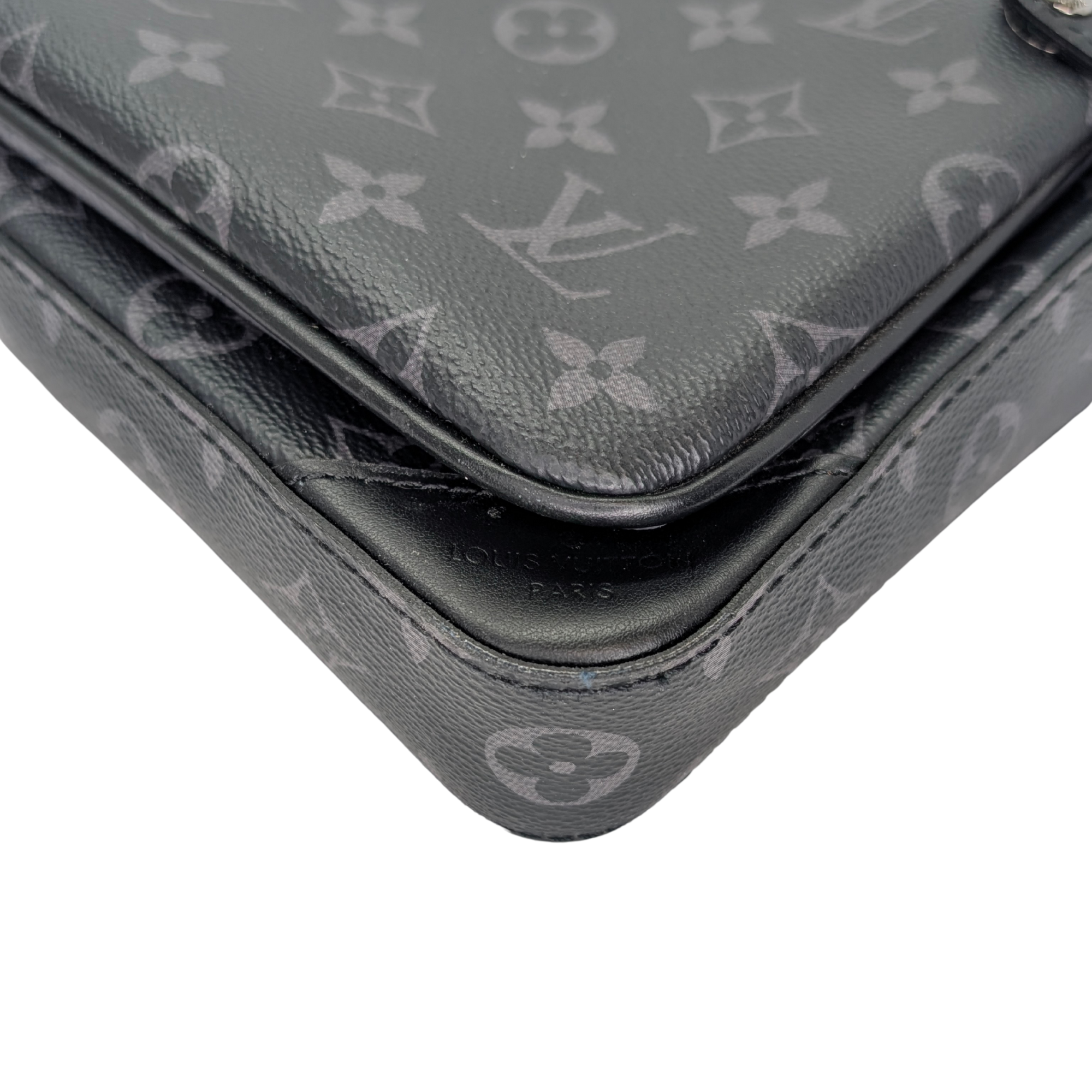 Louis Vuitton Trio Messenger Monogram Bag Black