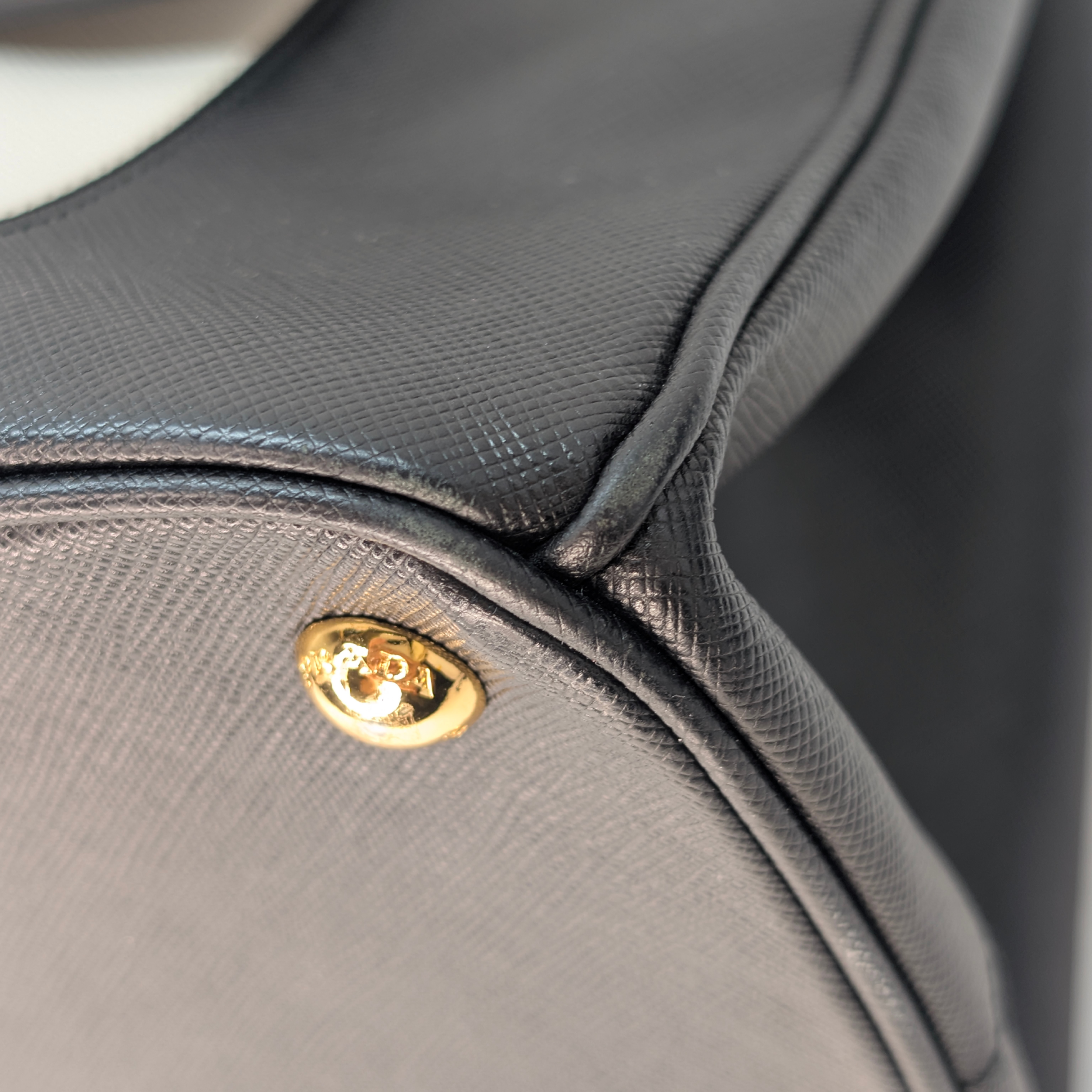 Prada Saffiano Lux Medium Galleria Double Zip Tote Bag Black X White