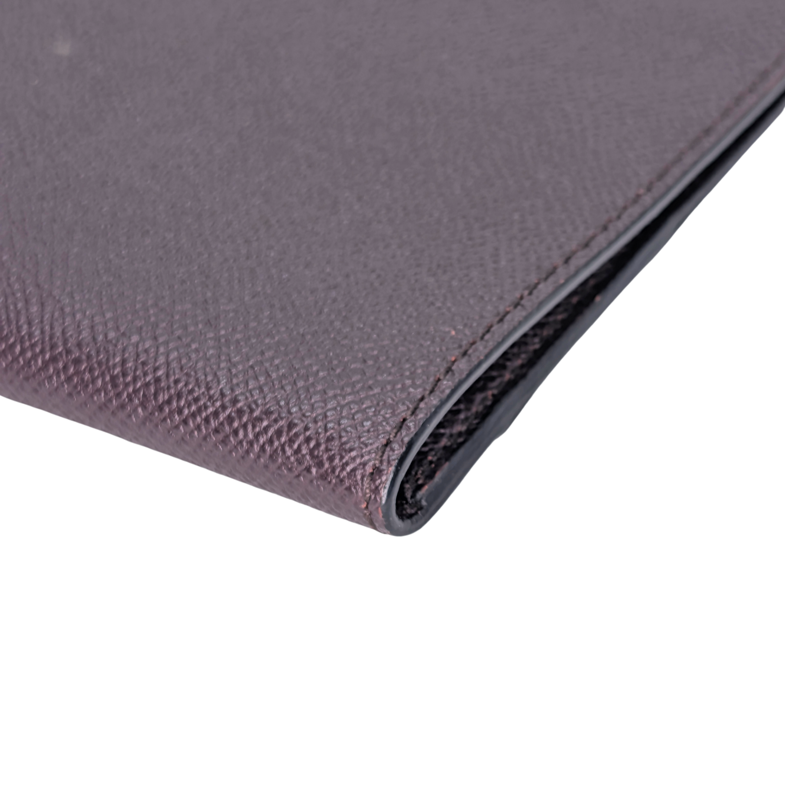 Burberry London Classic Envelope Clutch Blackcurrent