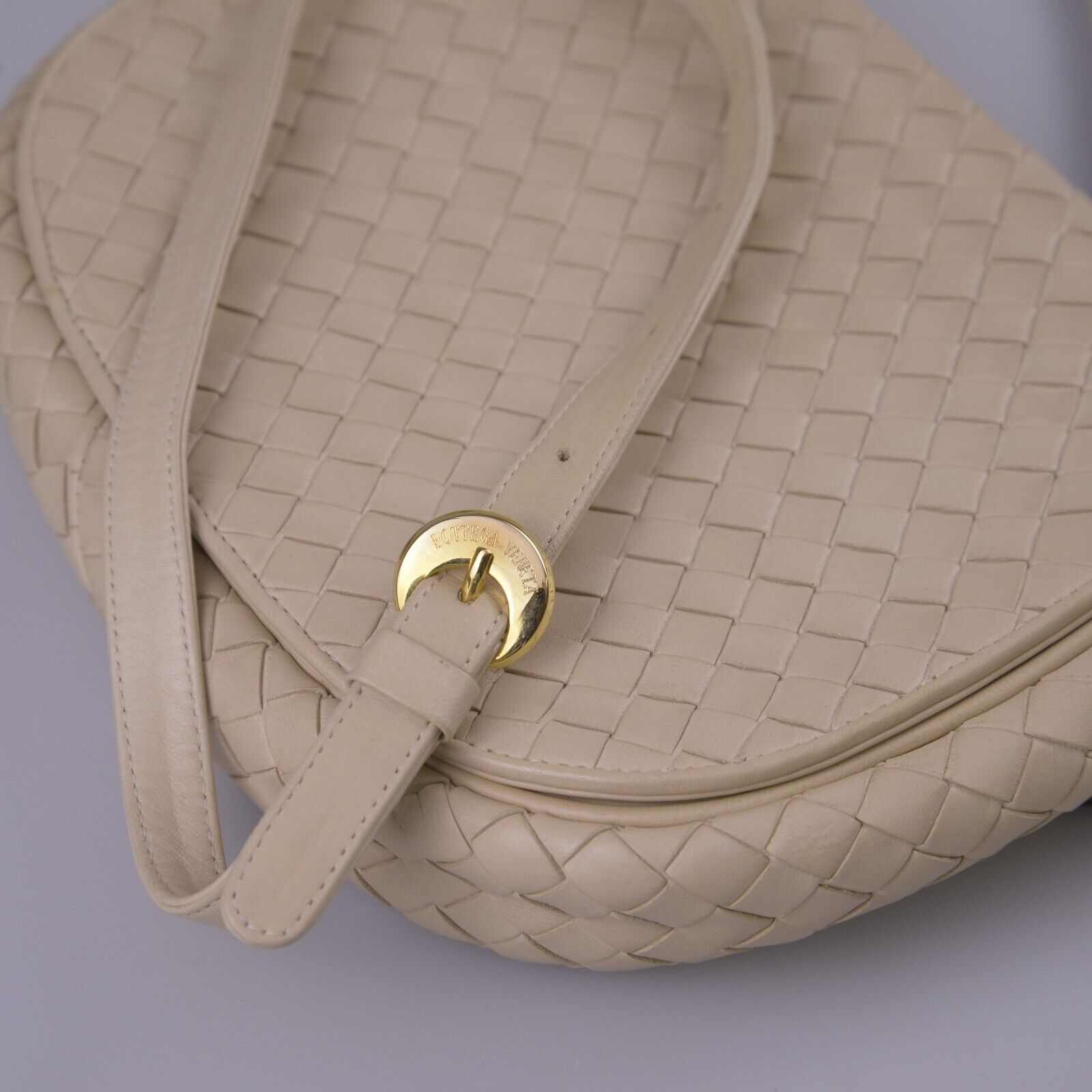 Bottega Veneta Intrecciato Nappa Shoulder Bag Leather Ivory